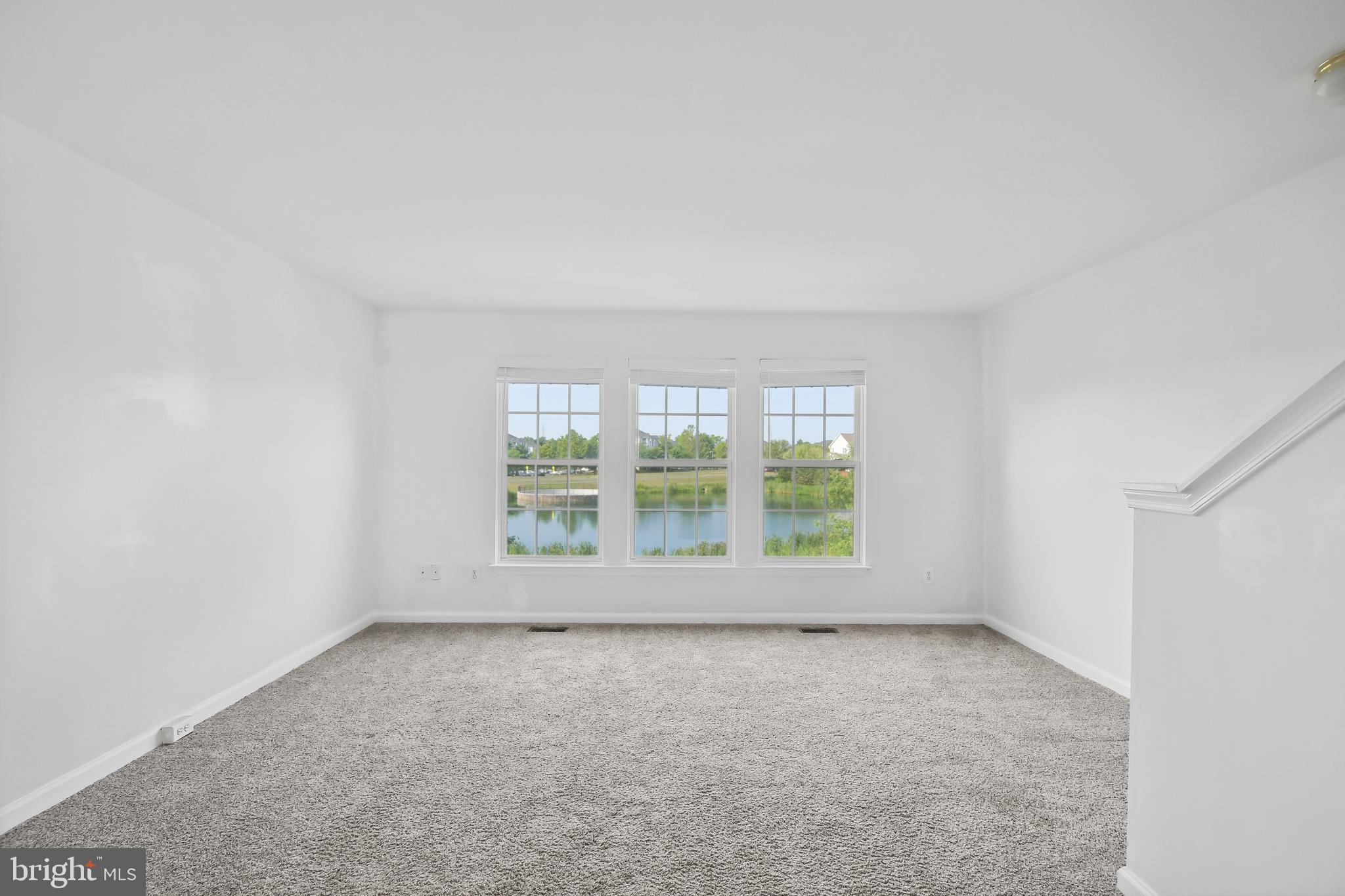 ASHBURN VILLAGE - Residential Lease