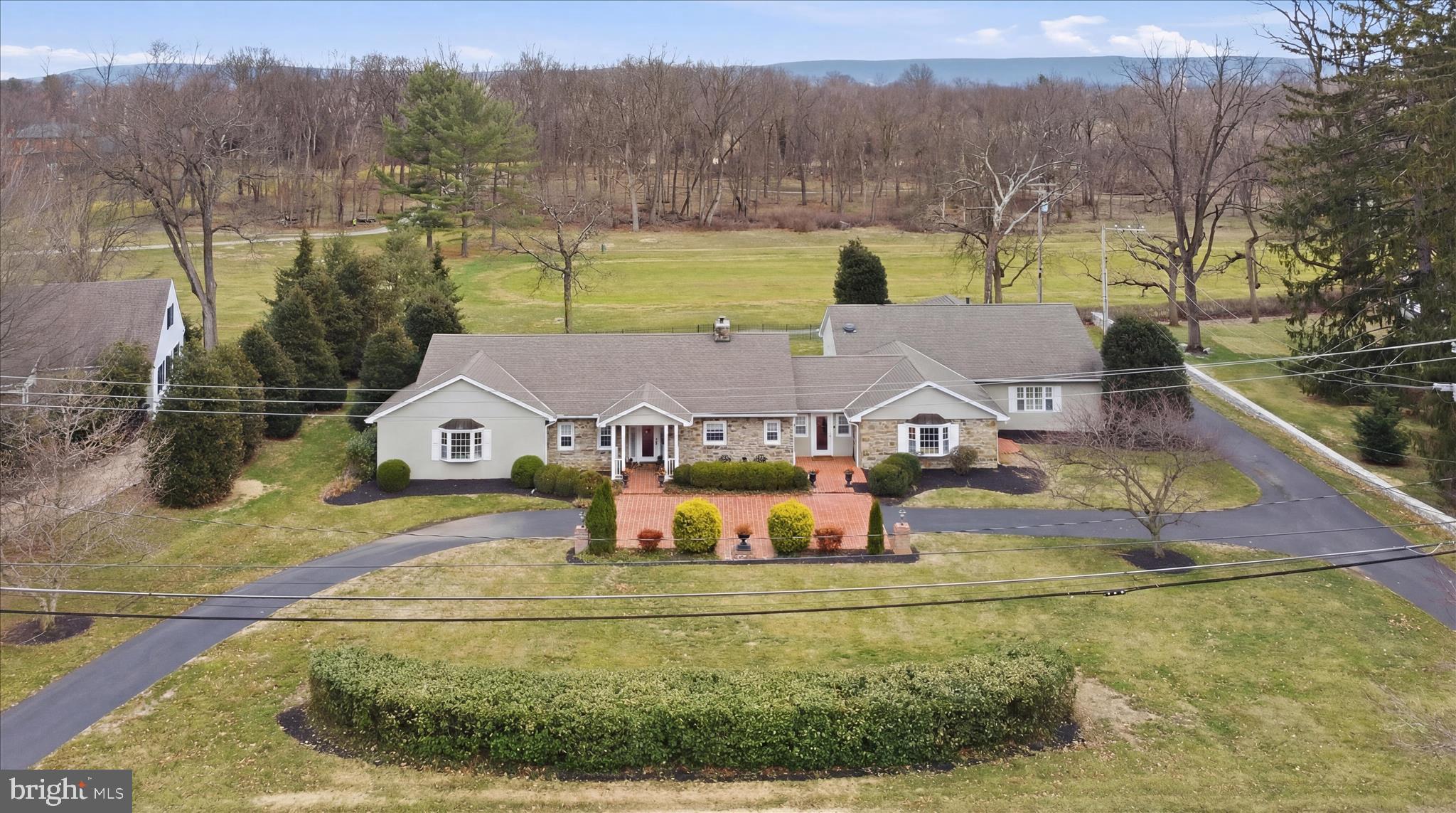 FOUNTAIN HEAD - Residential