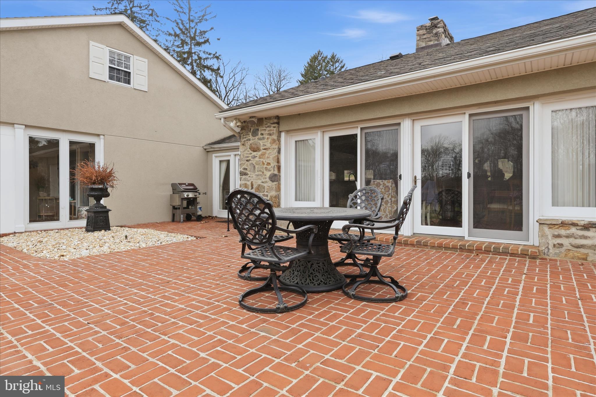 FOUNTAIN HEAD - Residential