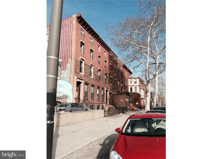 POINT BREEZE - Residential Income