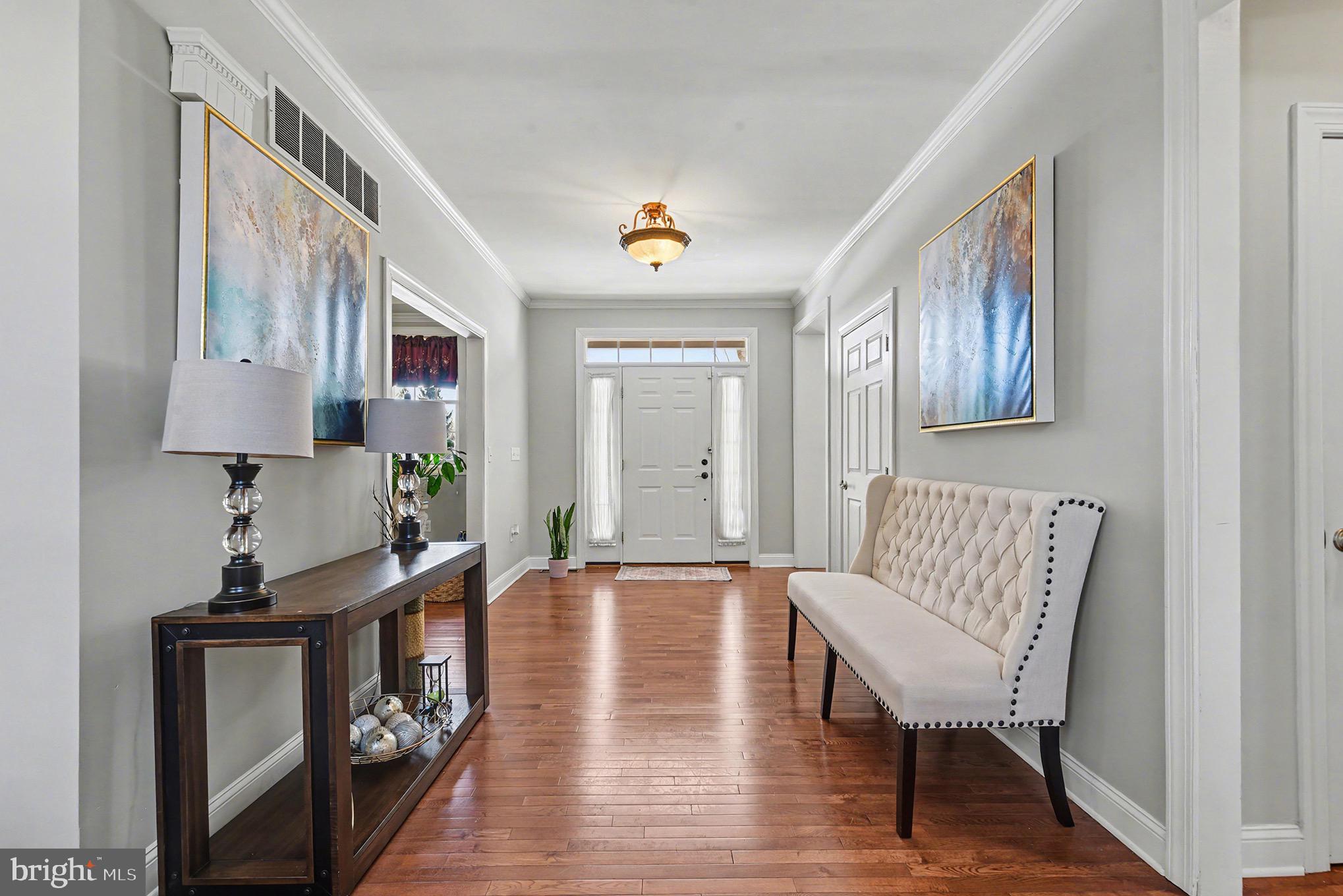 FOREST HILLS - Residential