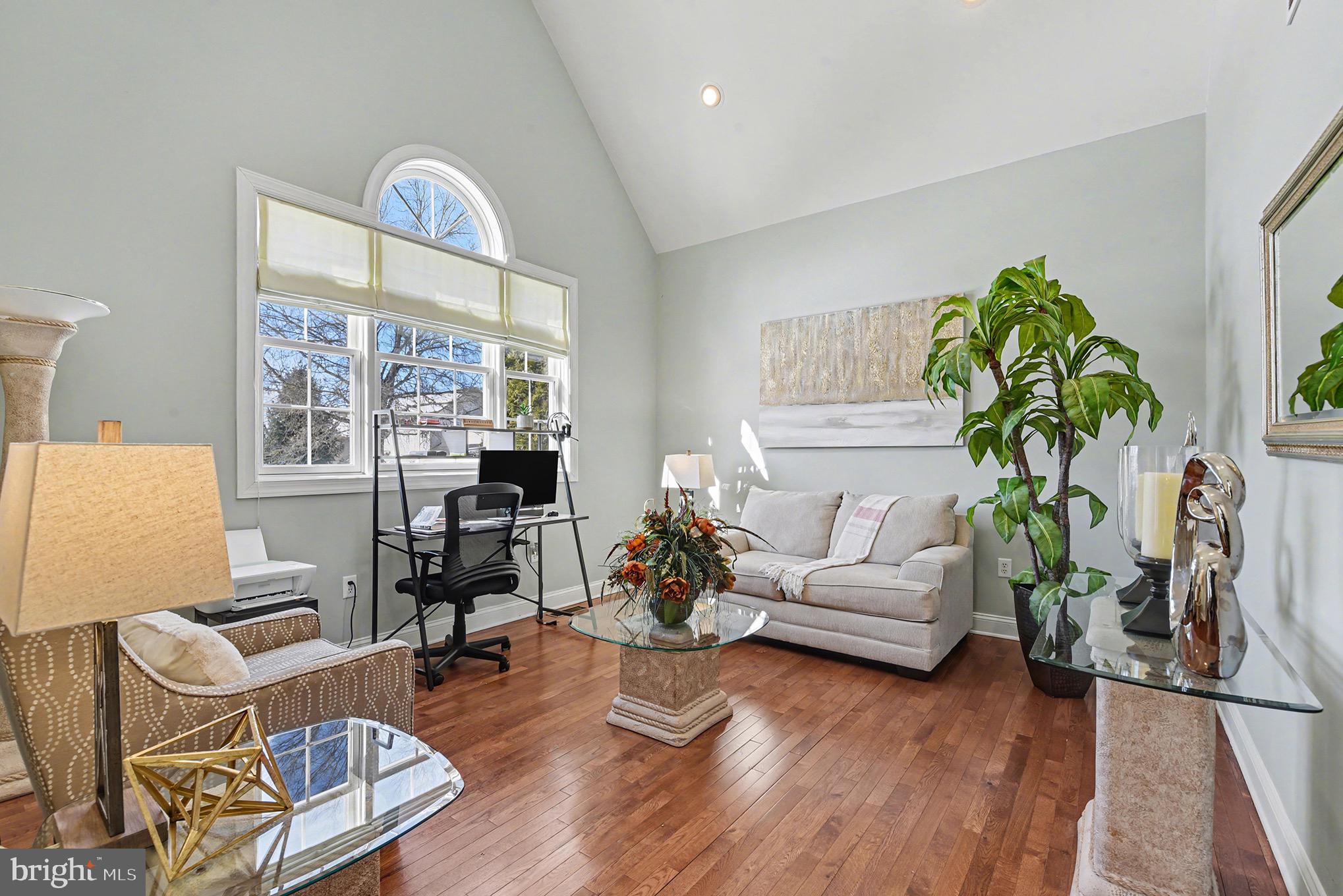 FOREST HILLS - Residential