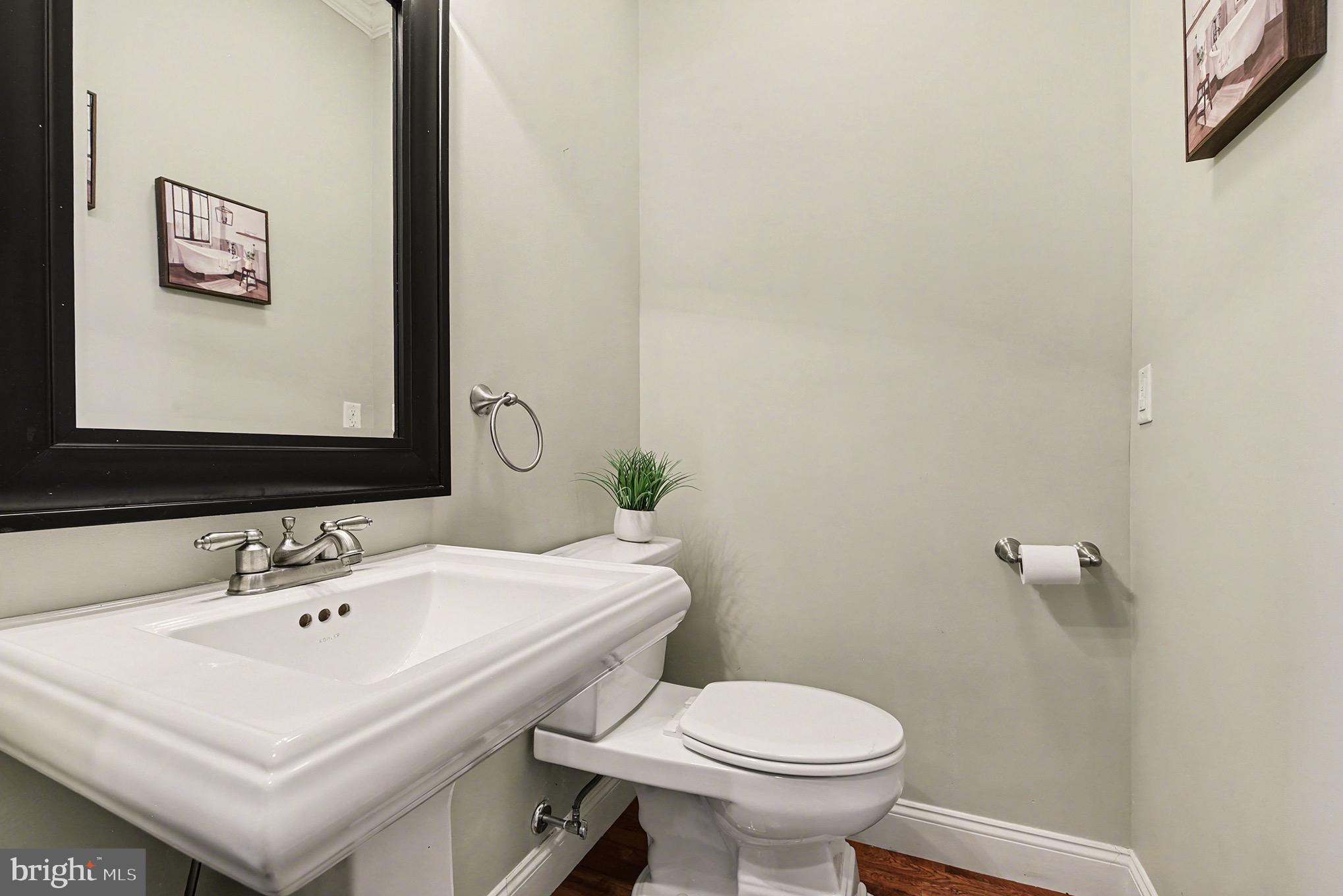 FOREST HILLS - Residential