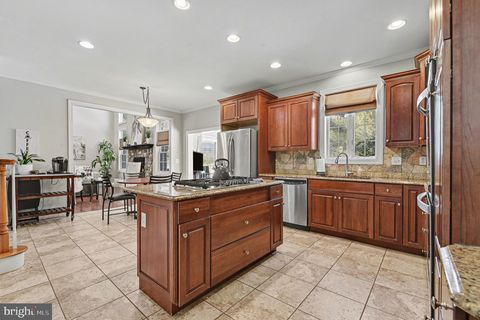 Tiny photo for 2452 Mercedes Court, HARRISBURG, PA 17112 (MLS # PADA2056300)