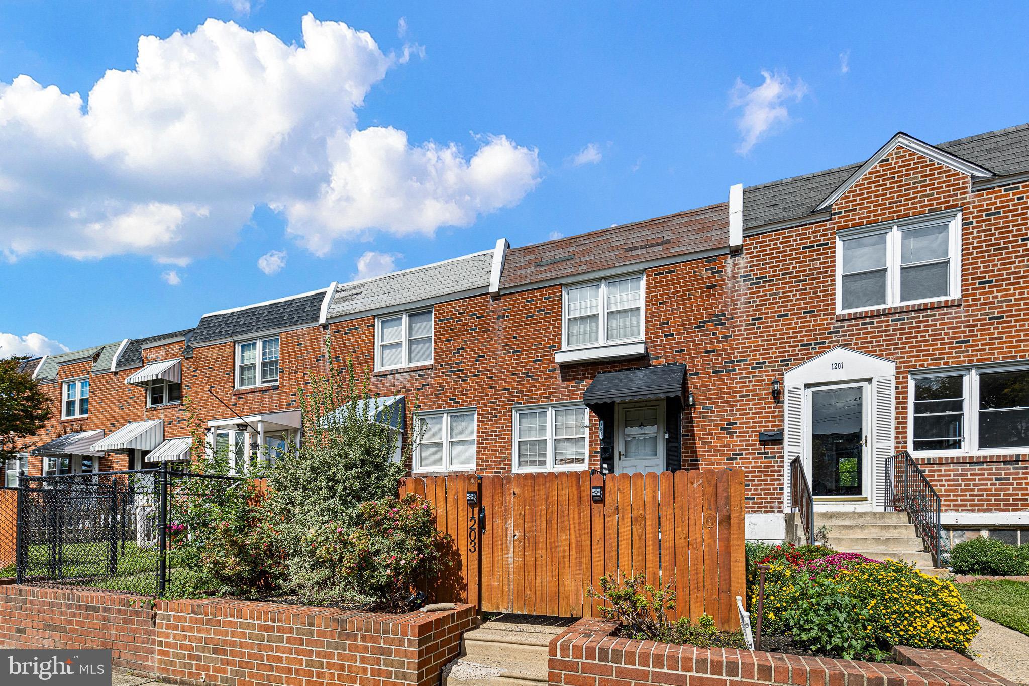 1203 MAPLE AVENUE