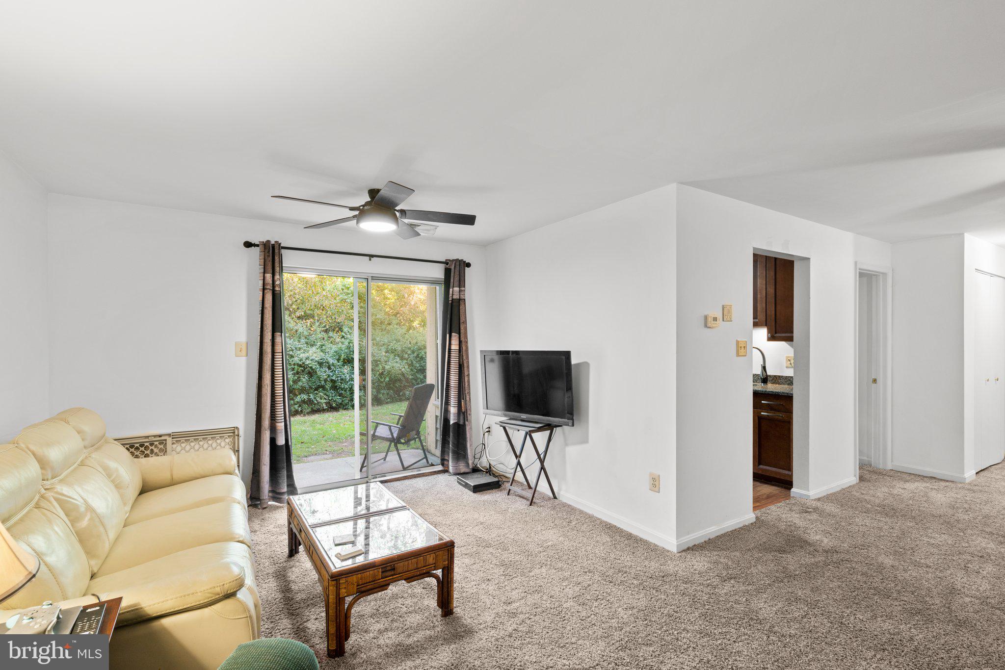 CROMWELL FOUNTAIN - Residential