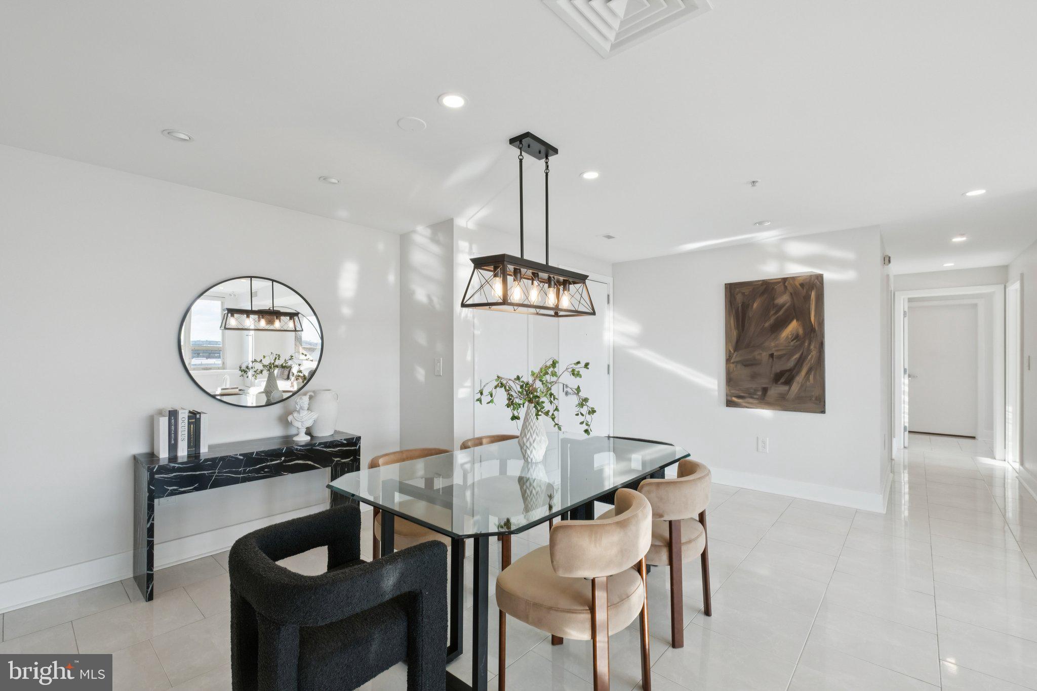 DOCKSIDE CONDOMINIUM - Residential