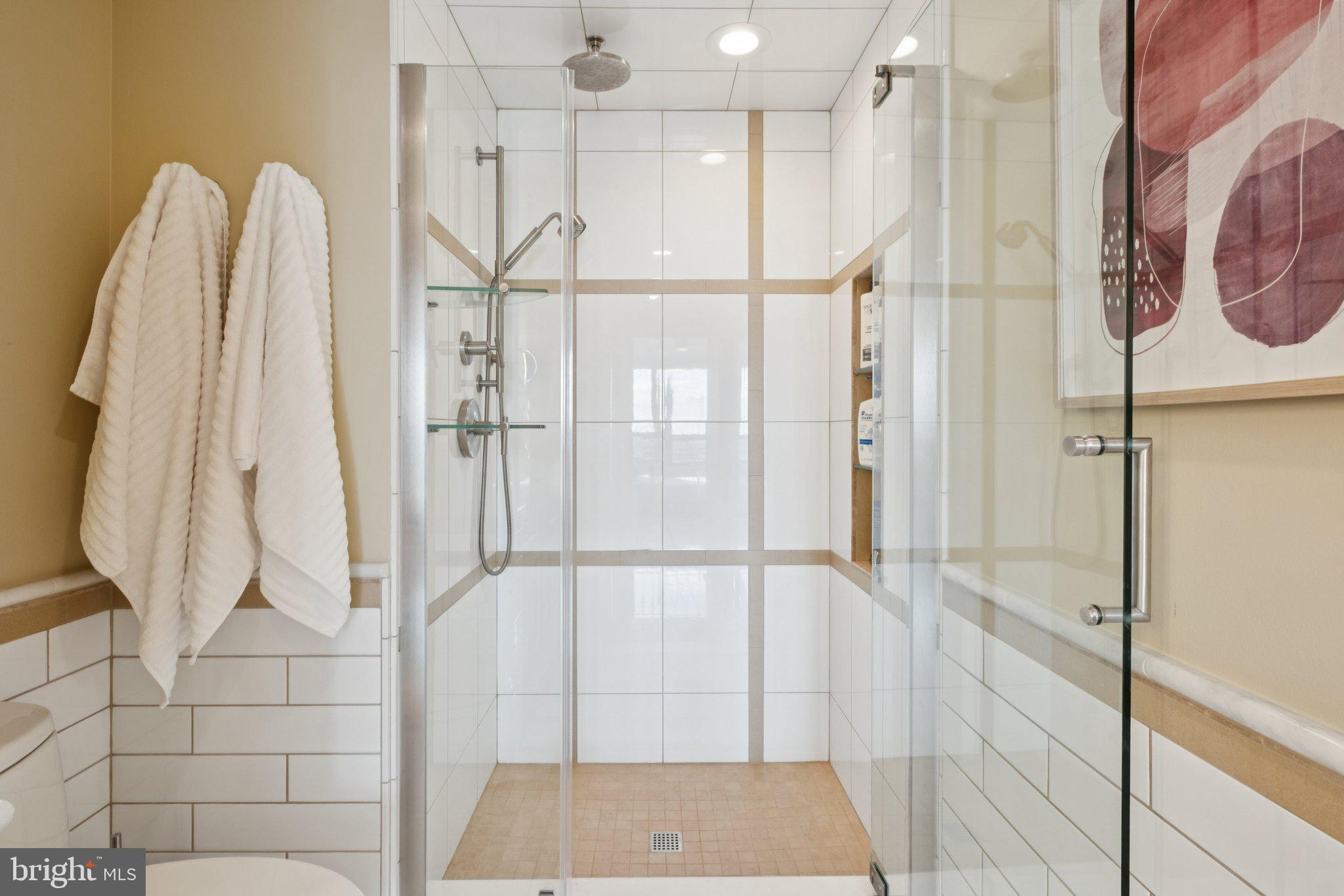 DOCKSIDE CONDOMINIUM - Residential