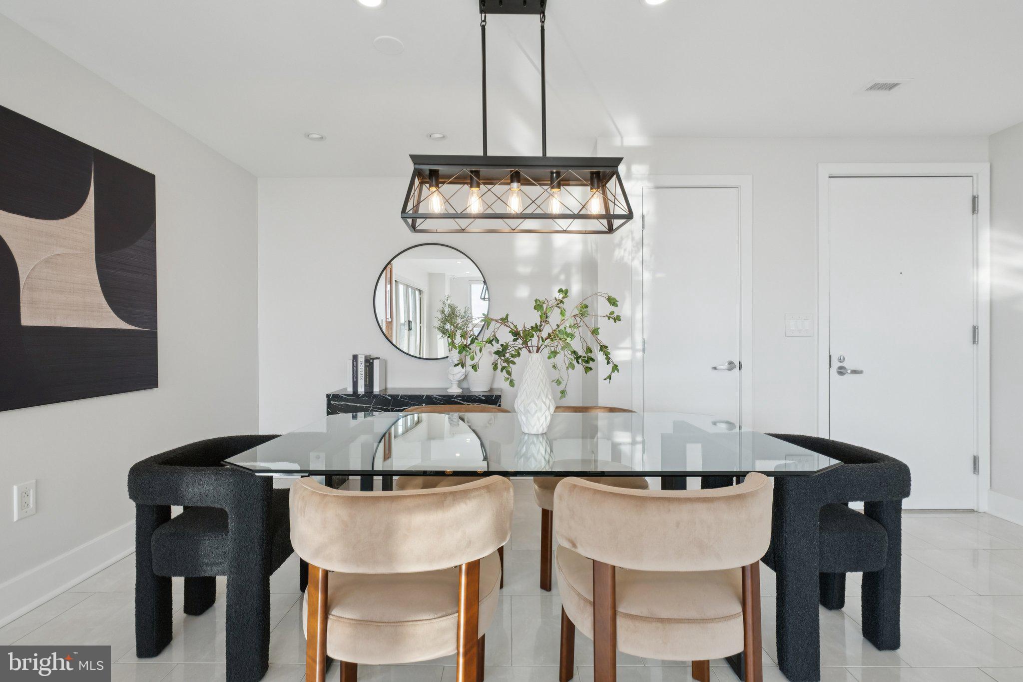 DOCKSIDE CONDOMINIUM - Residential