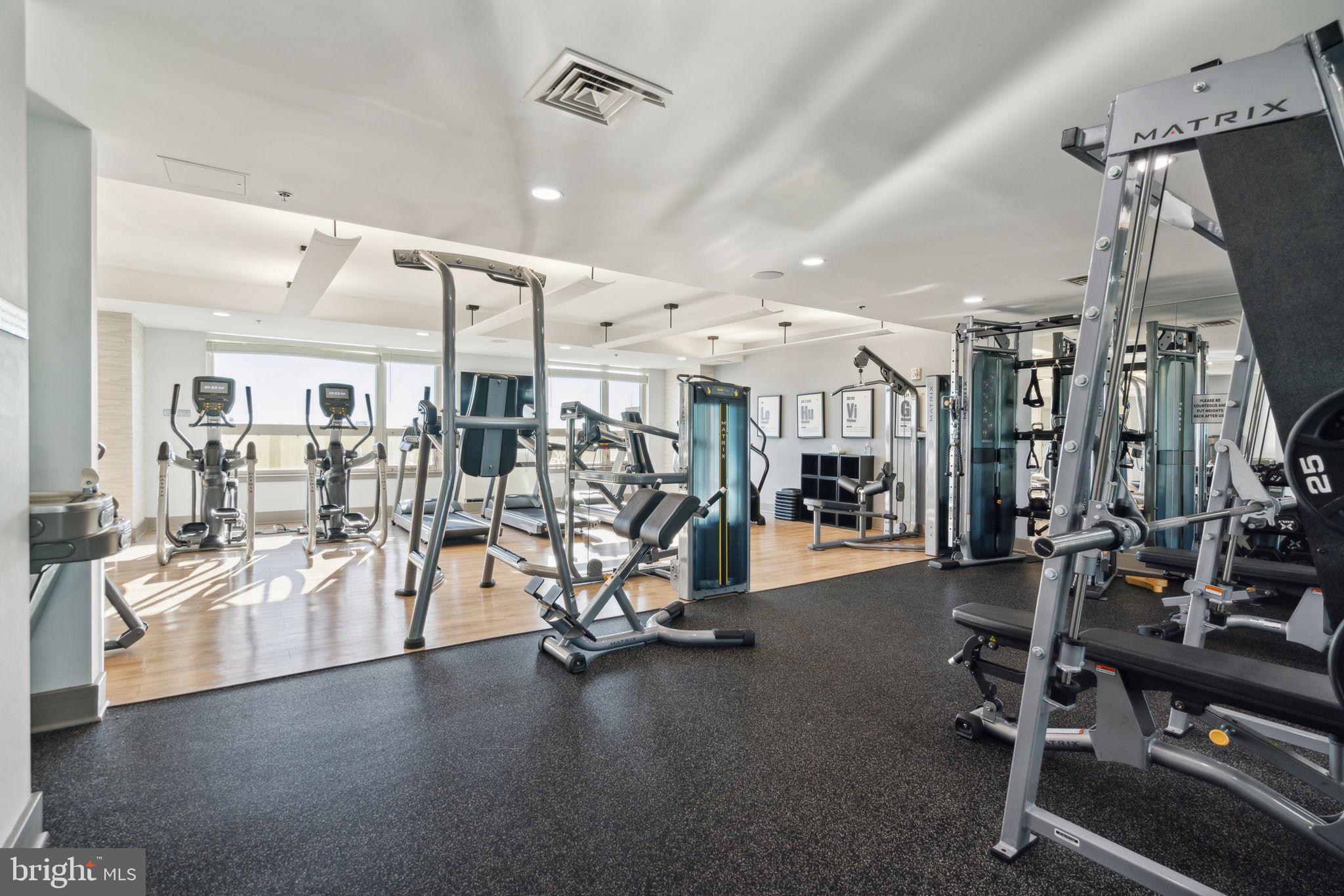 DOCKSIDE CONDOMINIUM - Residential