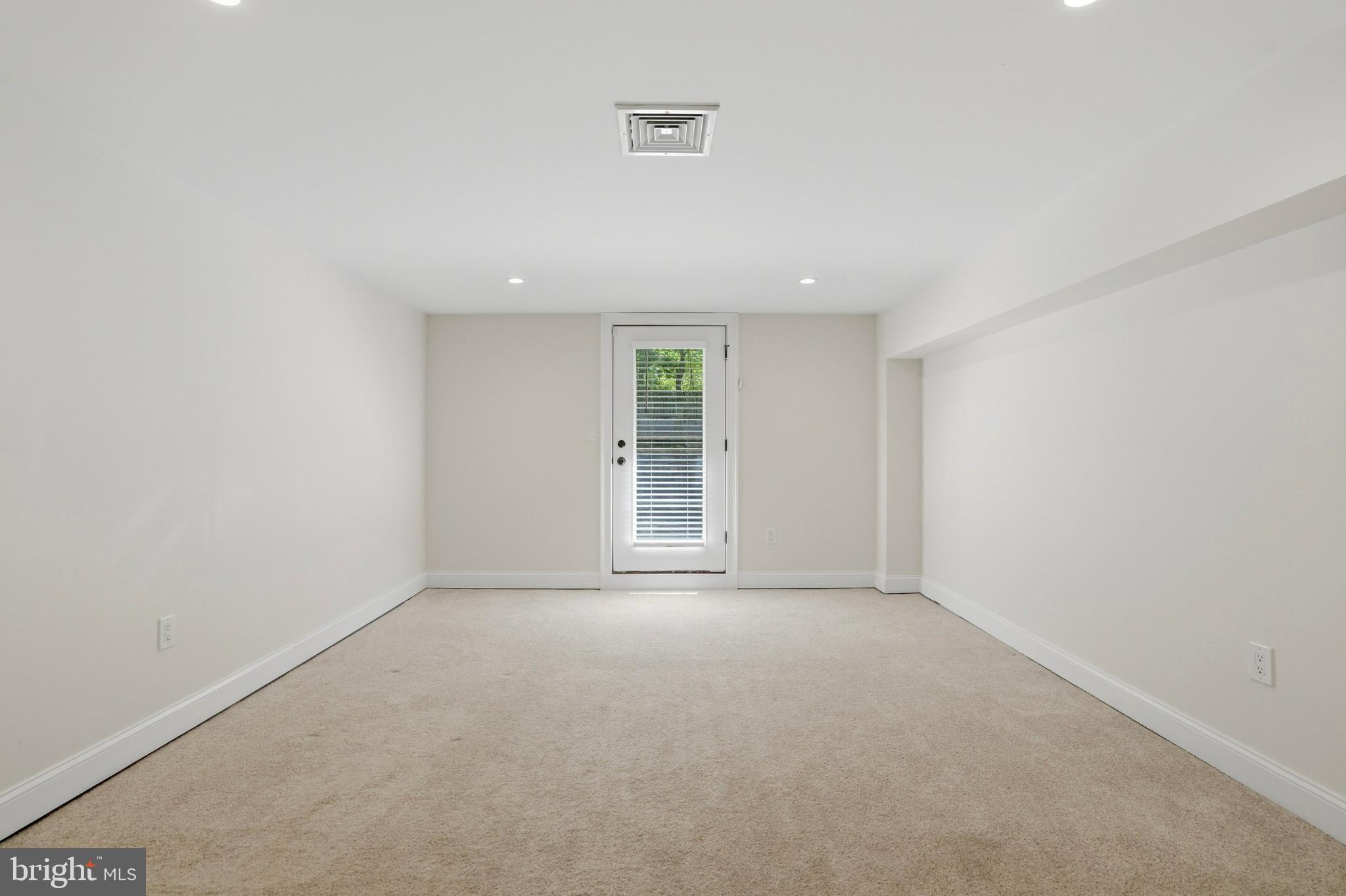 SUGARPOINTE - Residential