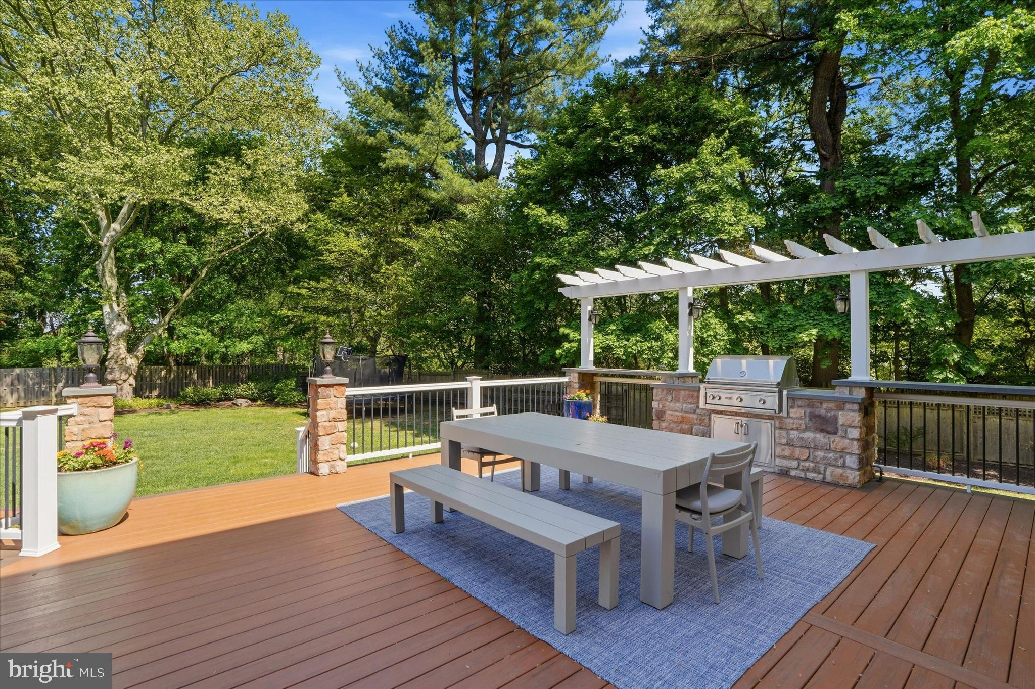 SUGARPOINTE - Residential
