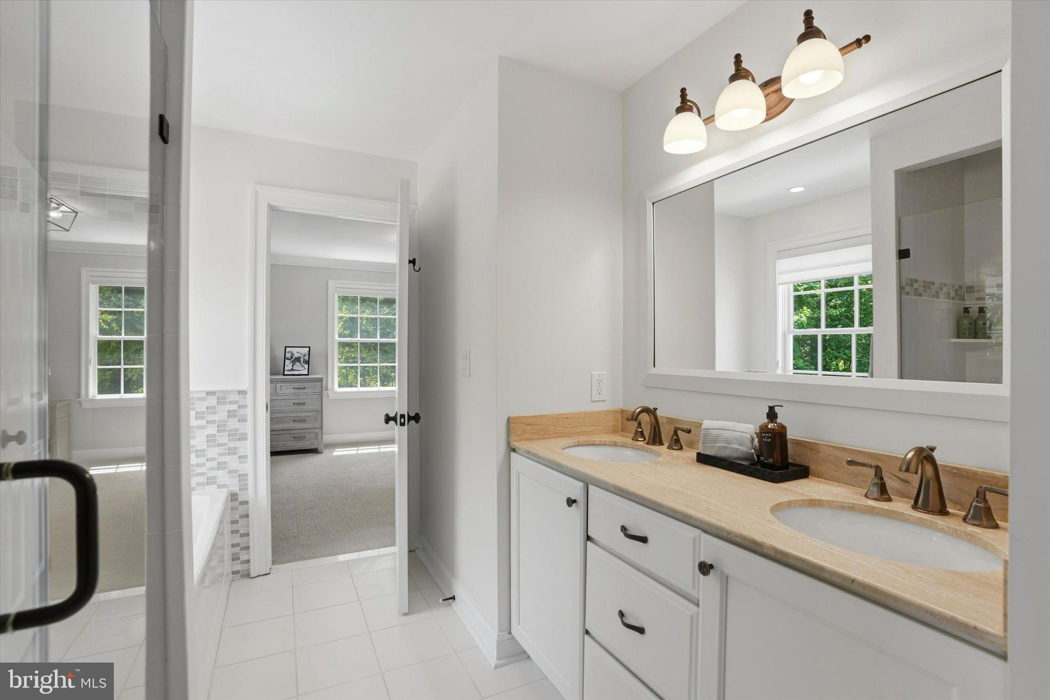 SUGARPOINTE - Residential