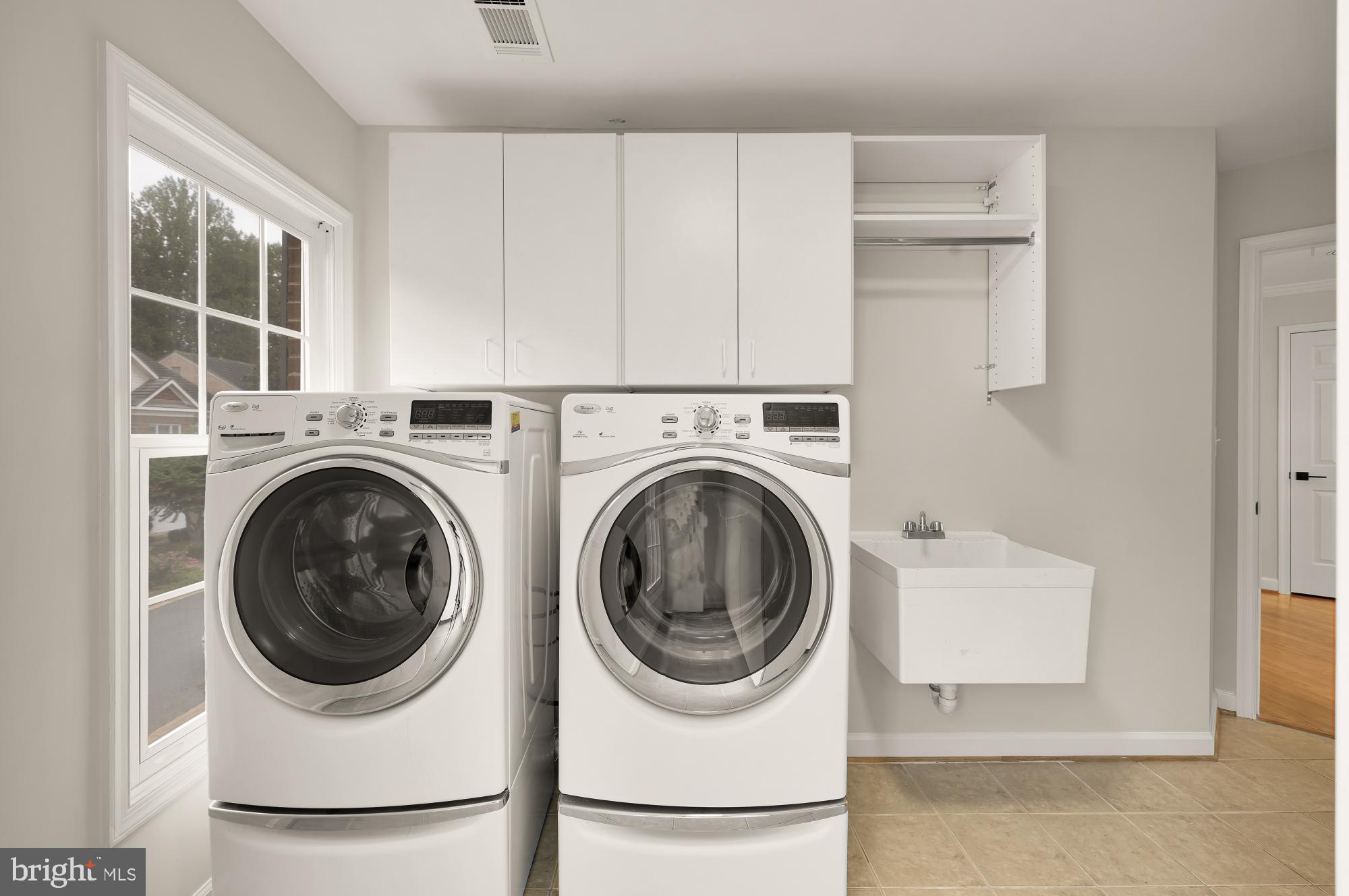 RIVER FALLS - Residential