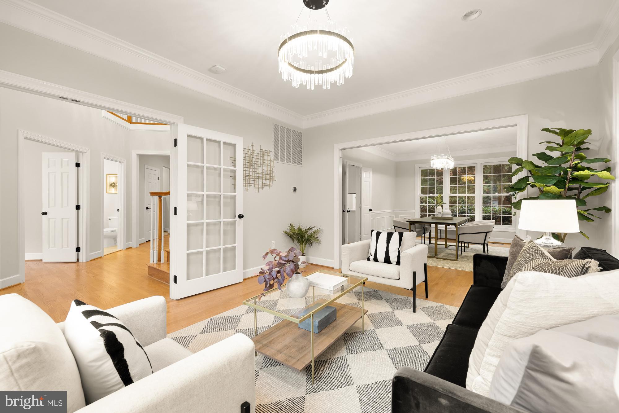 RIVER FALLS - Residential