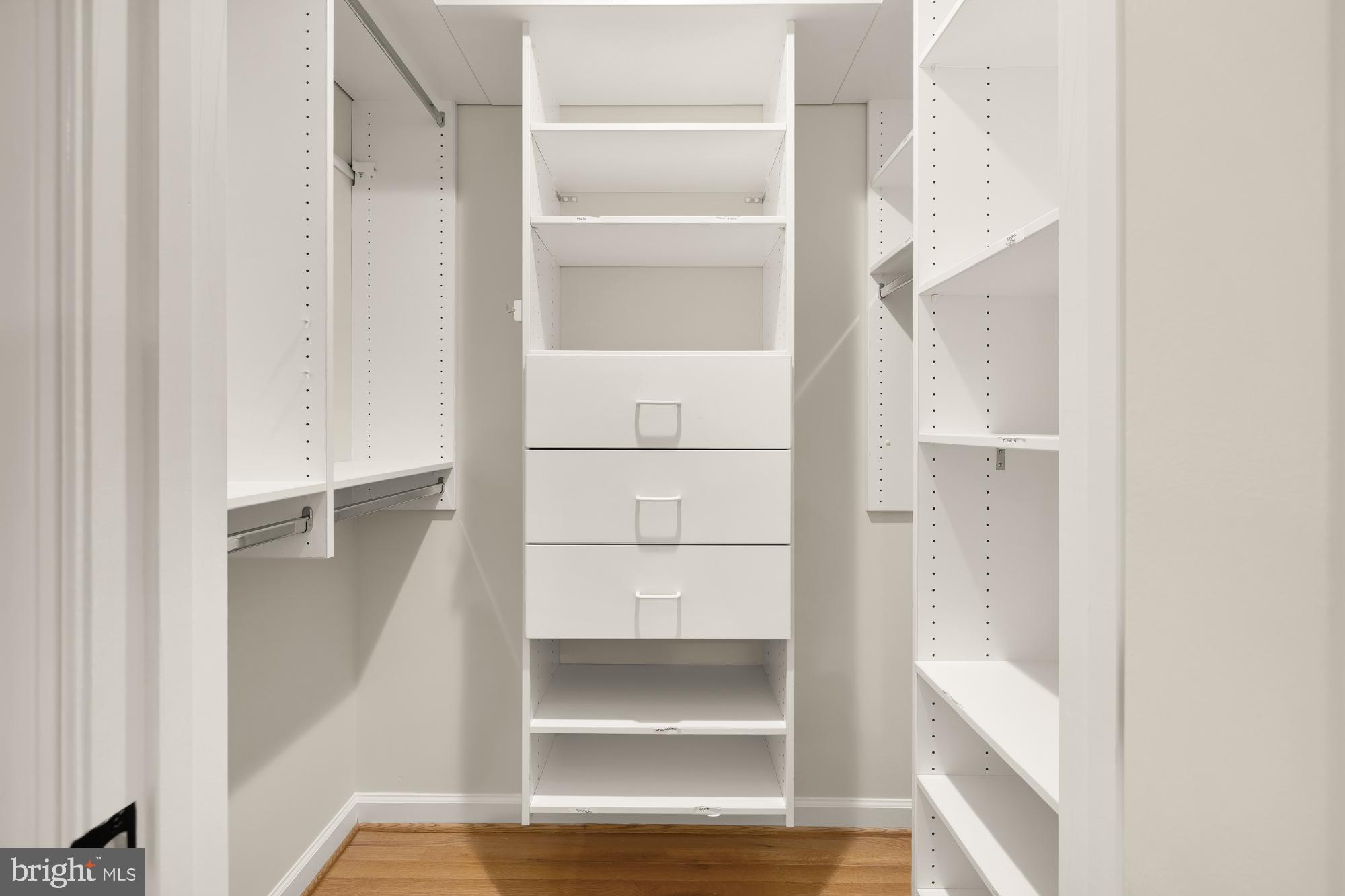 RIVER FALLS - Residential