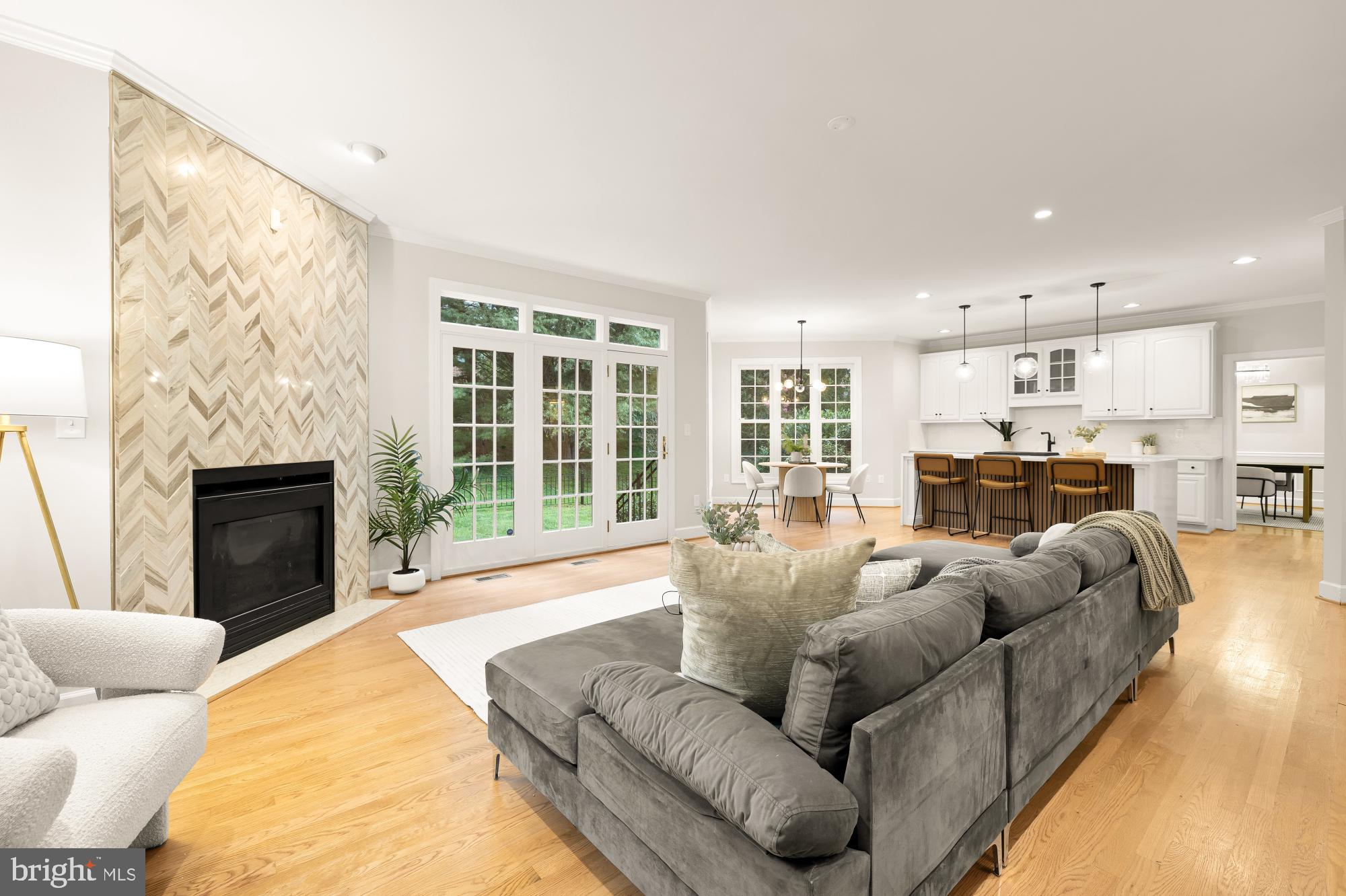 RIVER FALLS - Residential