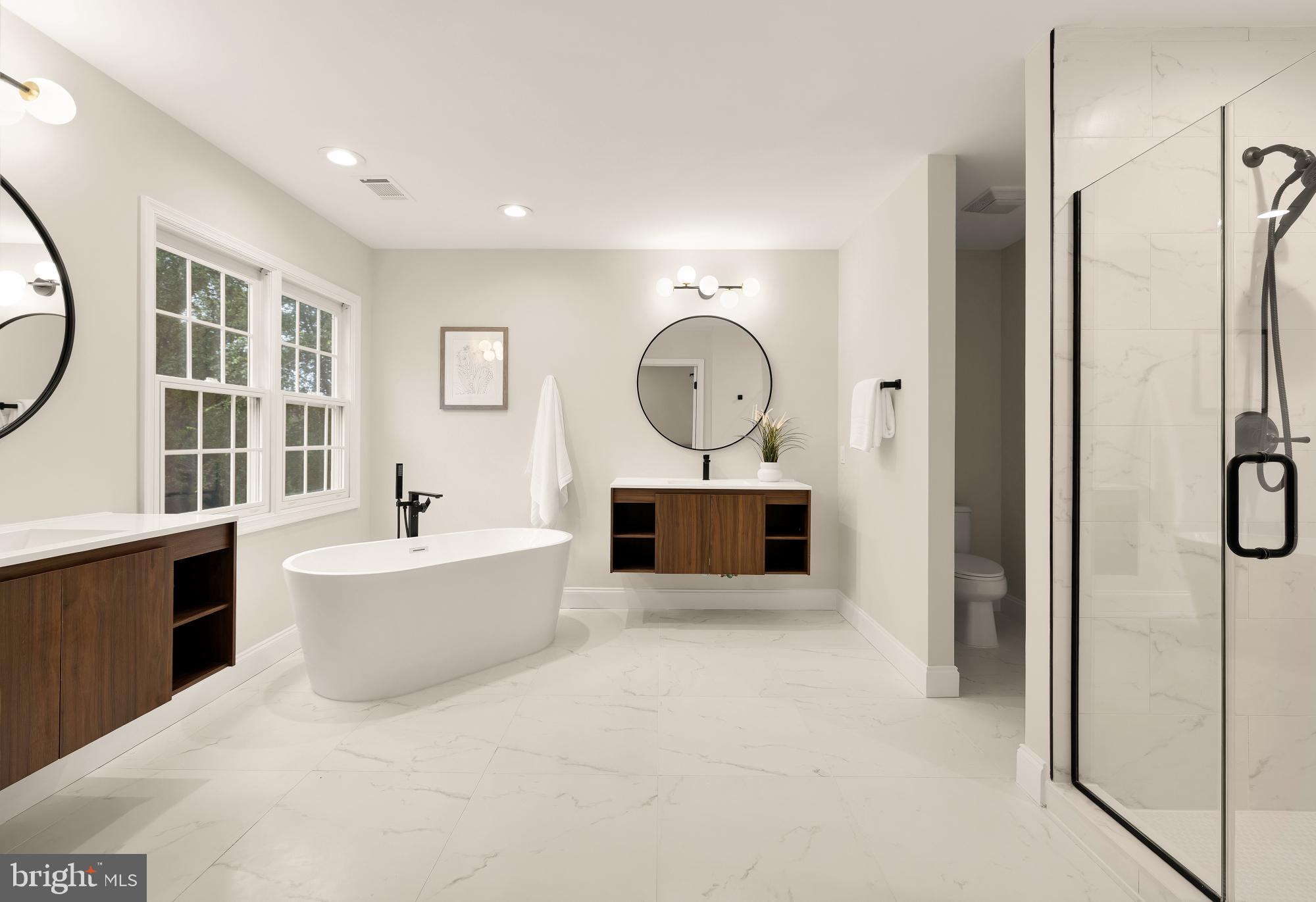 RIVER FALLS - Residential