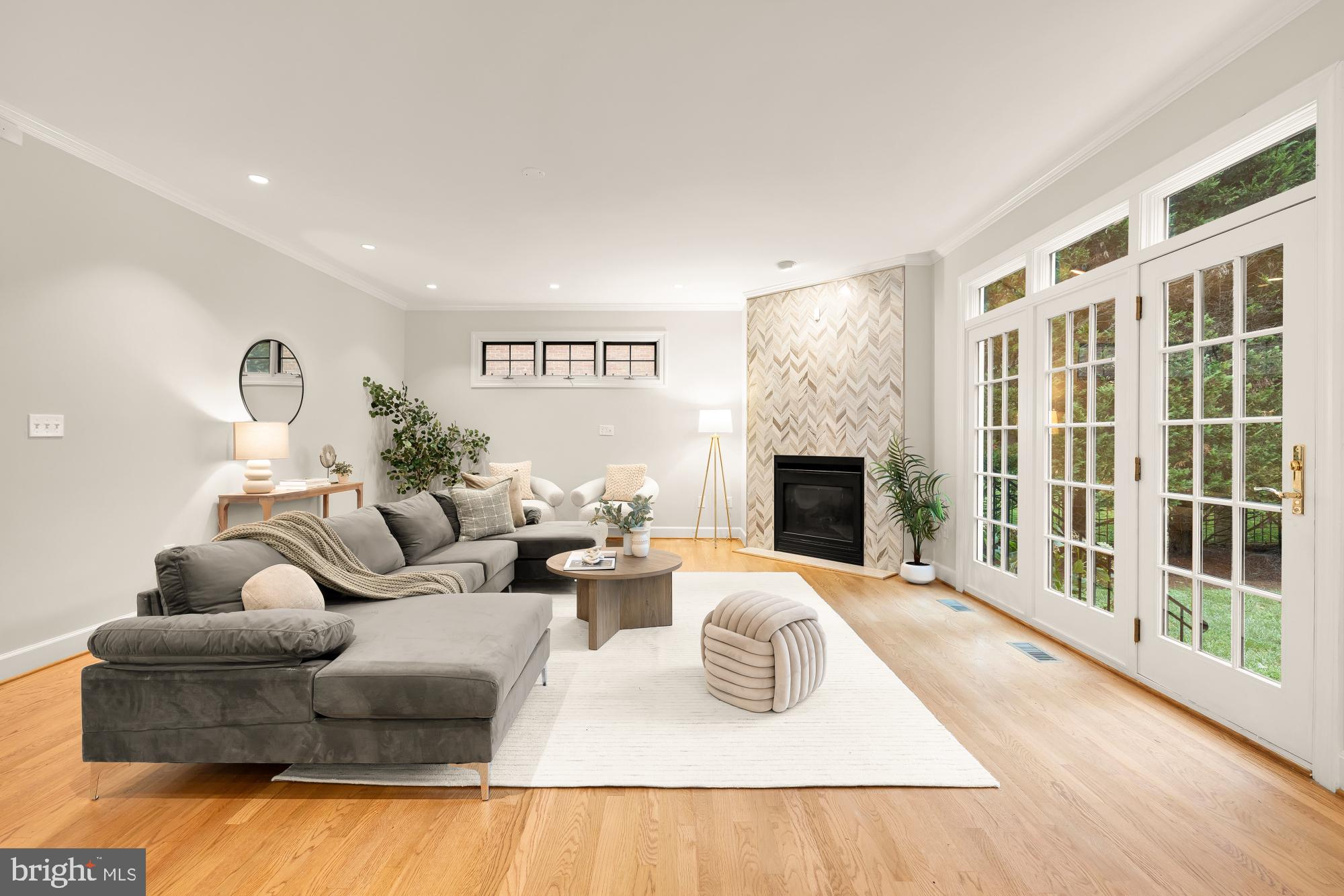 RIVER FALLS - Residential