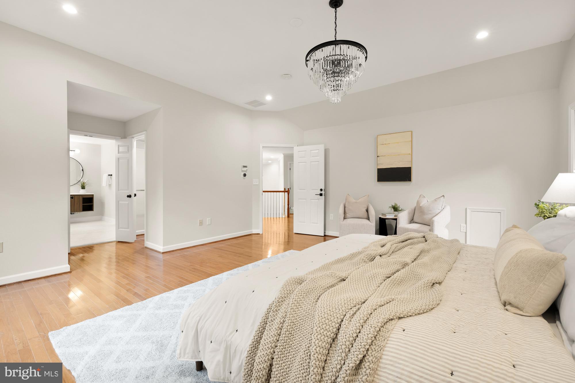 RIVER FALLS - Residential