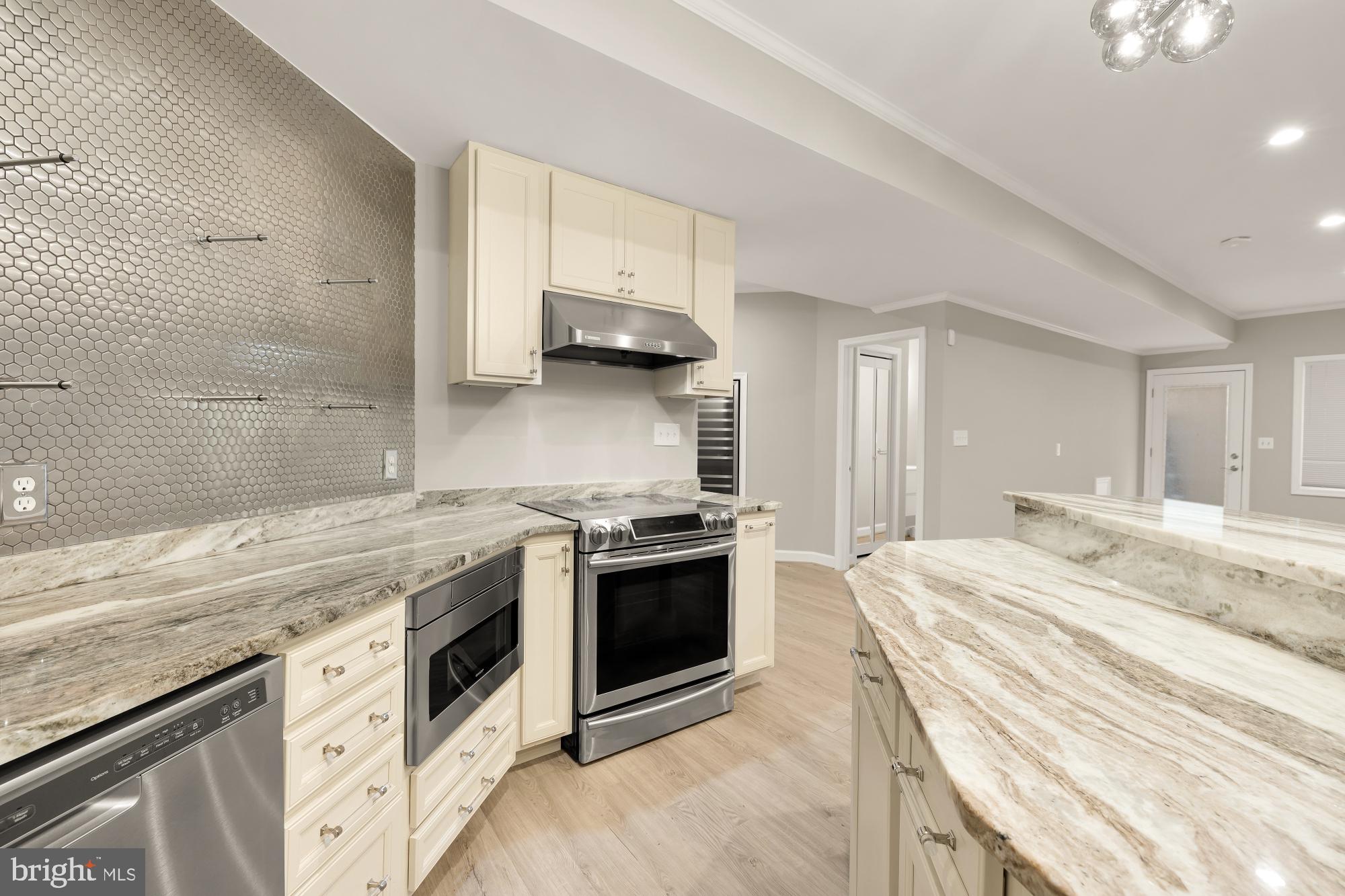 RIVER FALLS - Residential