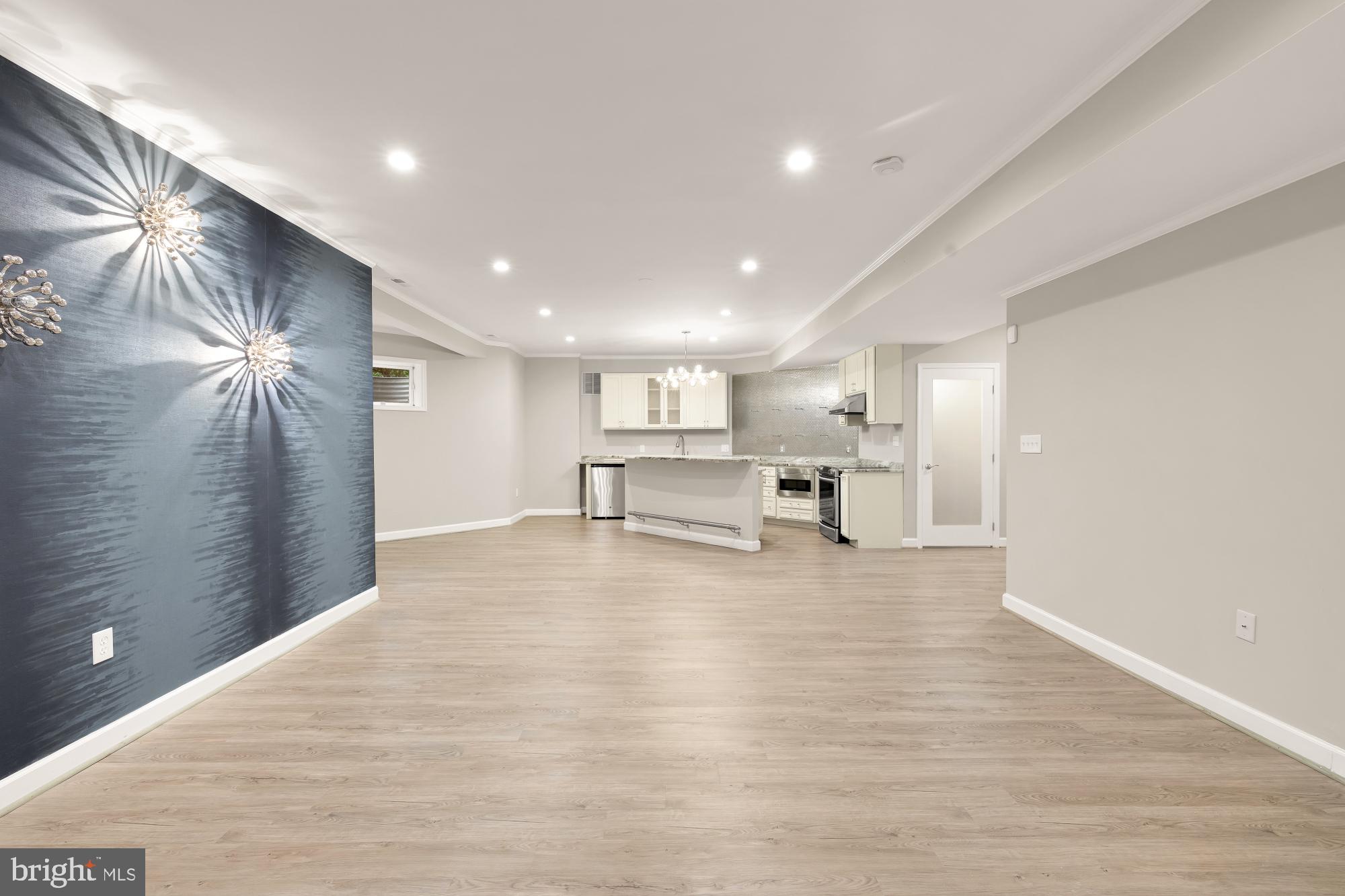 RIVER FALLS - Residential