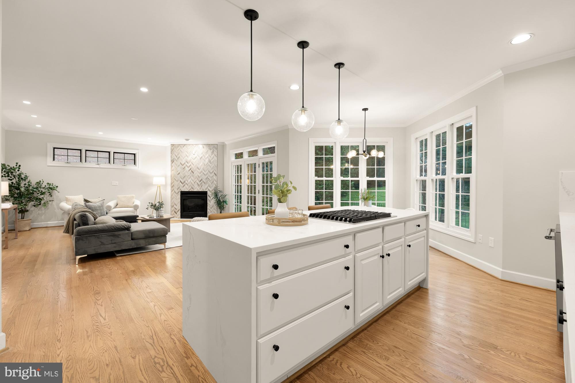 RIVER FALLS - Residential