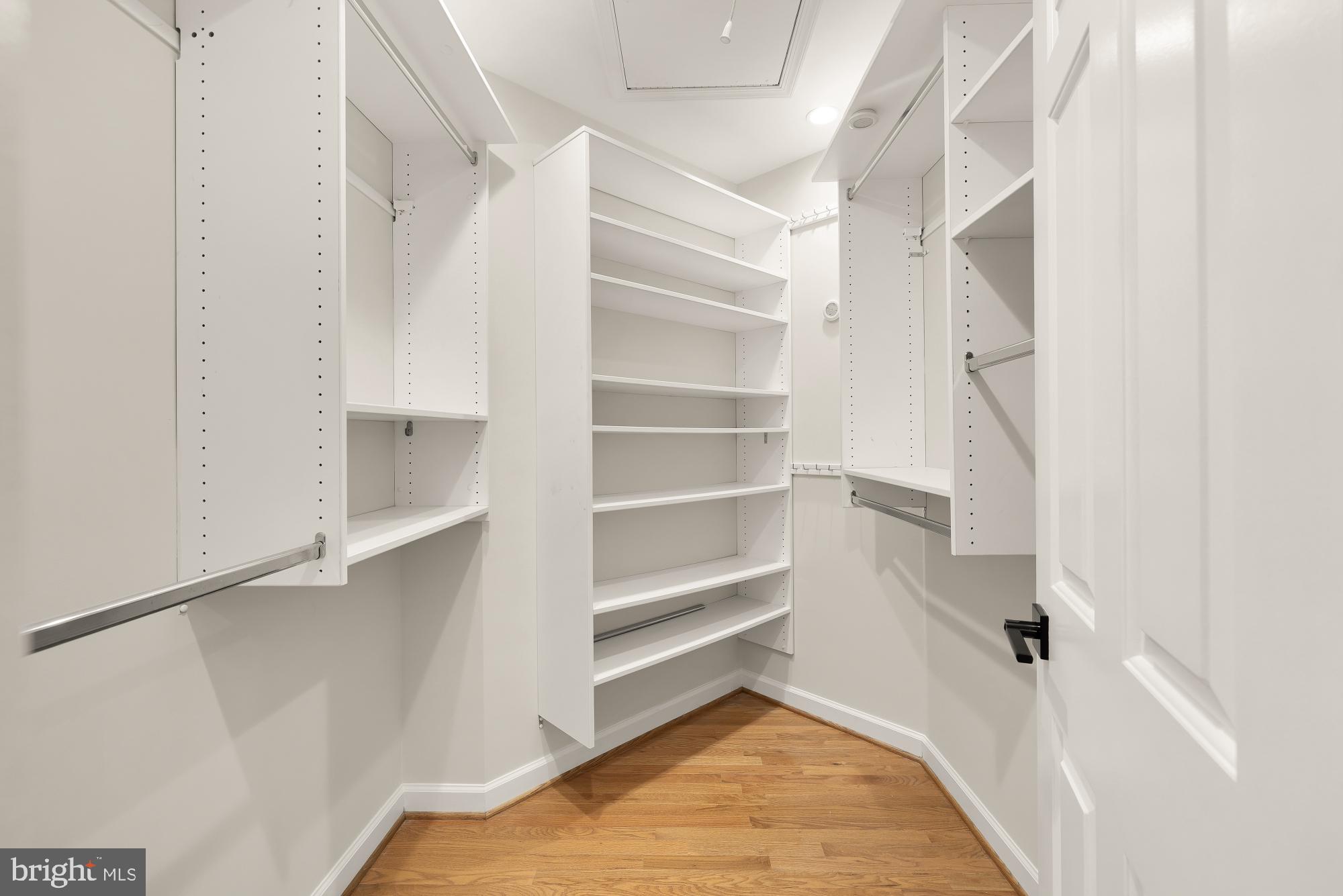 RIVER FALLS - Residential