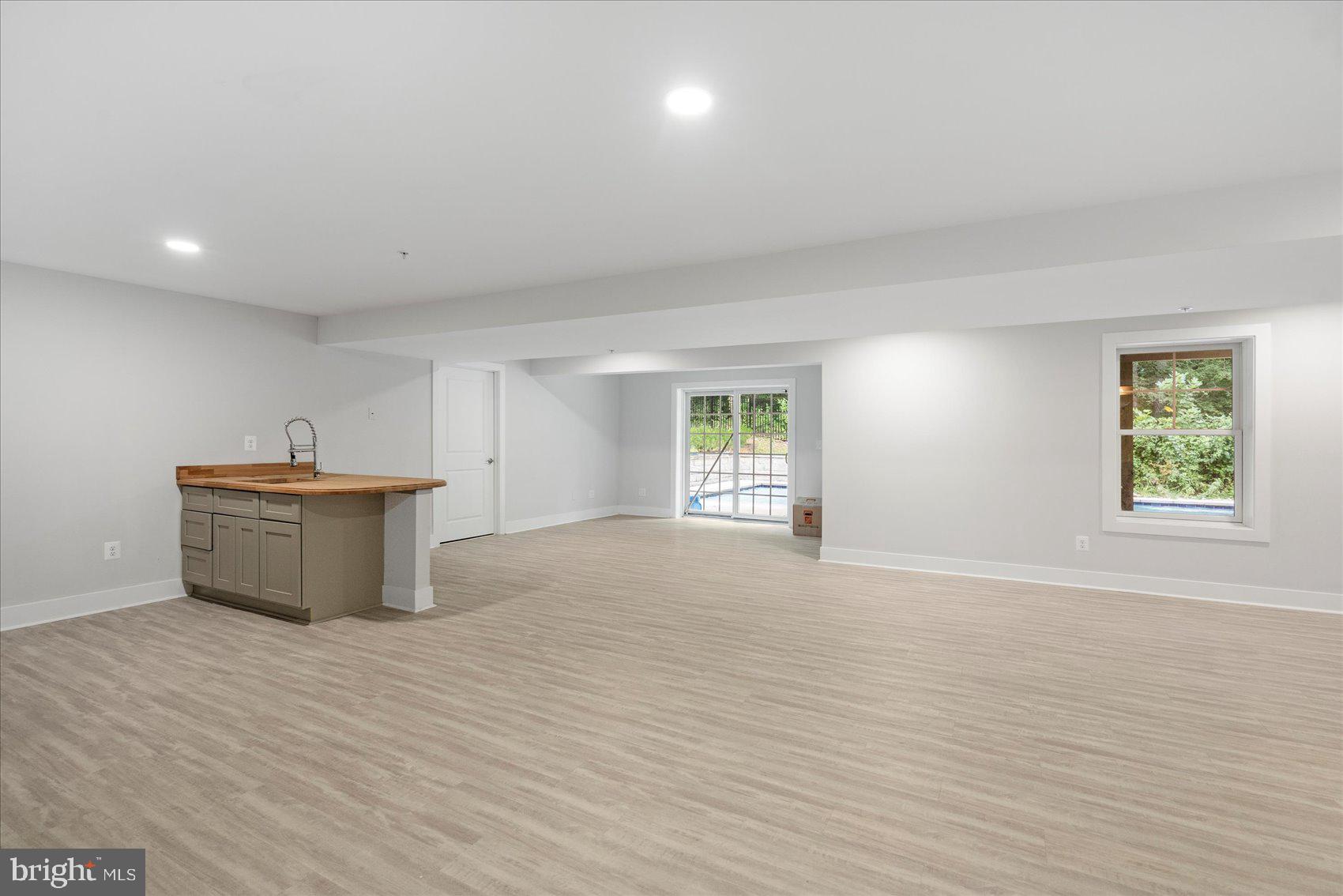 FOX CREEK FARM - Residential