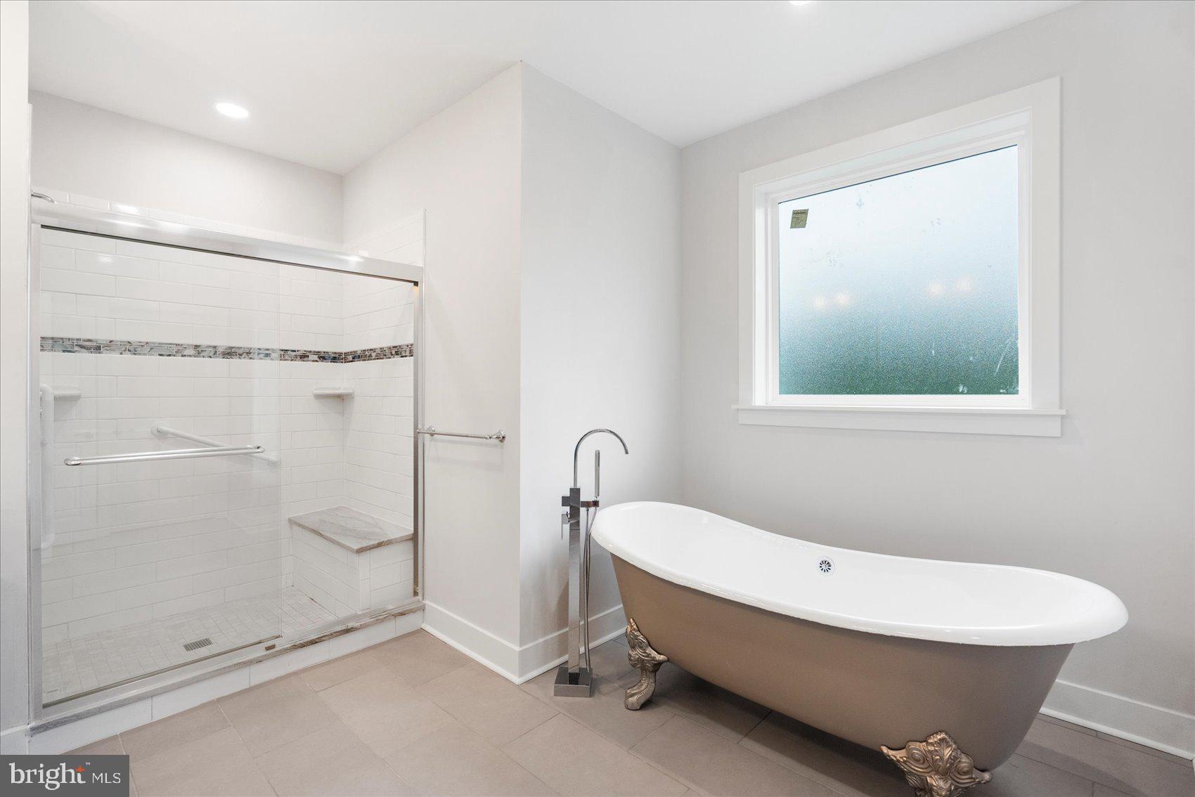 FOX CREEK FARM - Residential