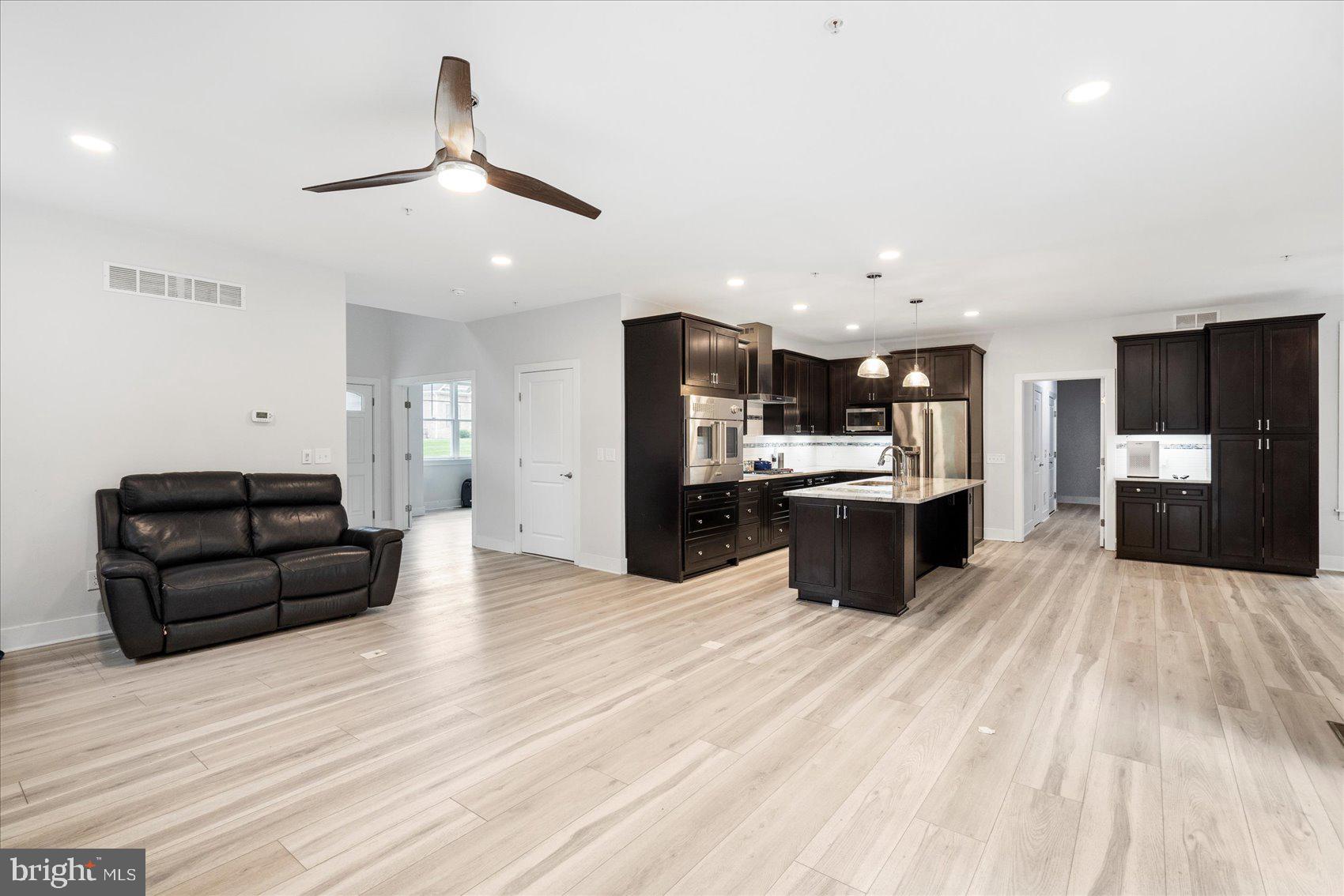 FOX CREEK FARM - Residential