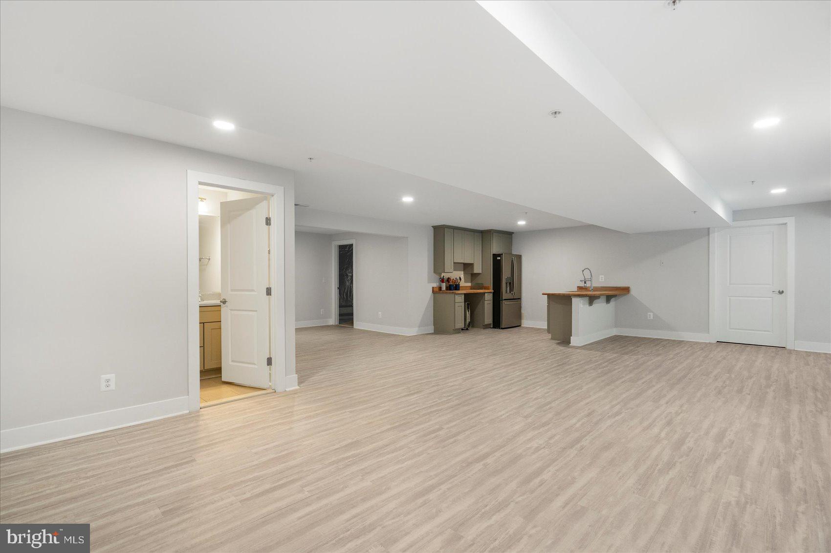 FOX CREEK FARM - Residential