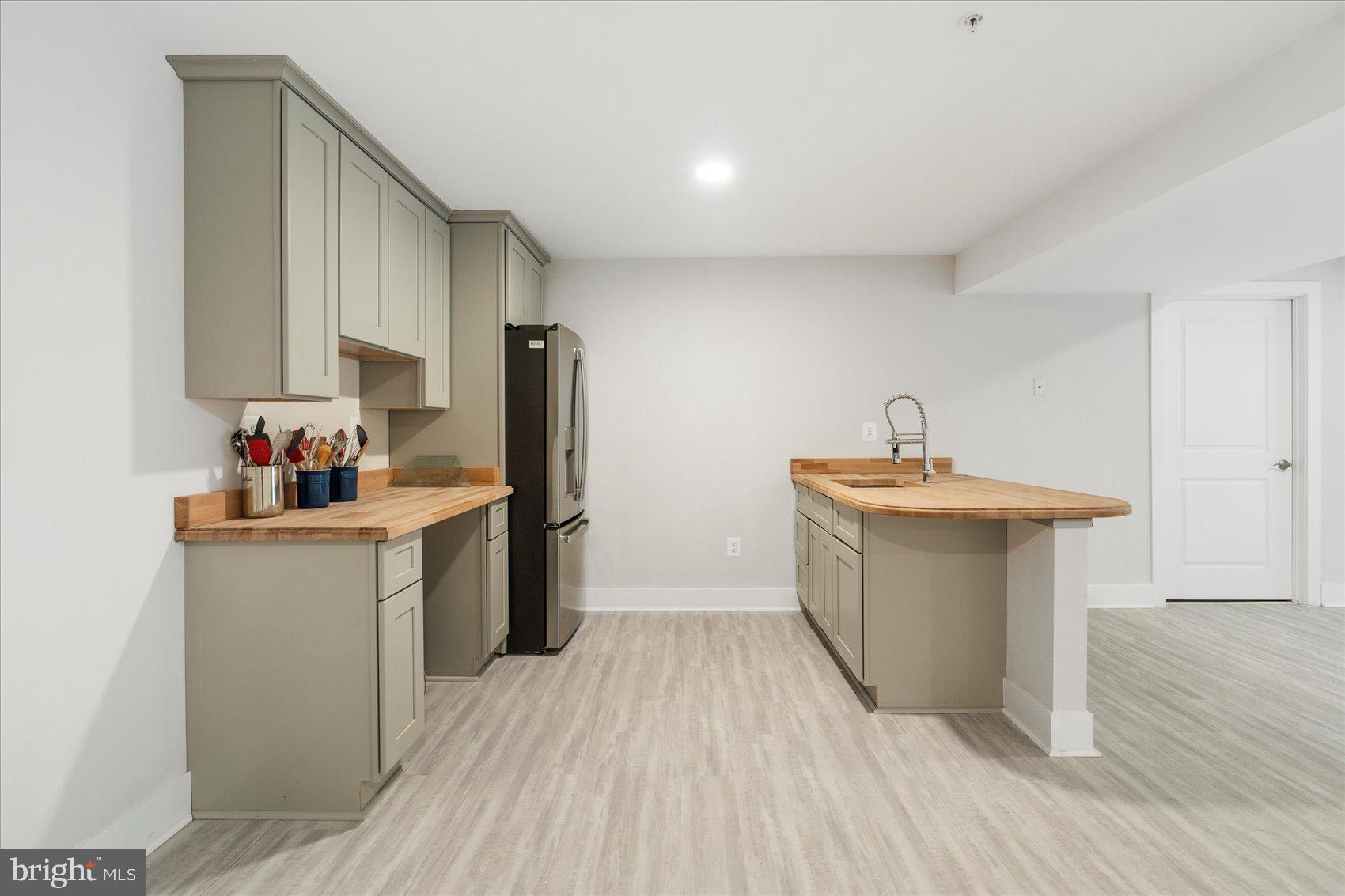 FOX CREEK FARM - Residential