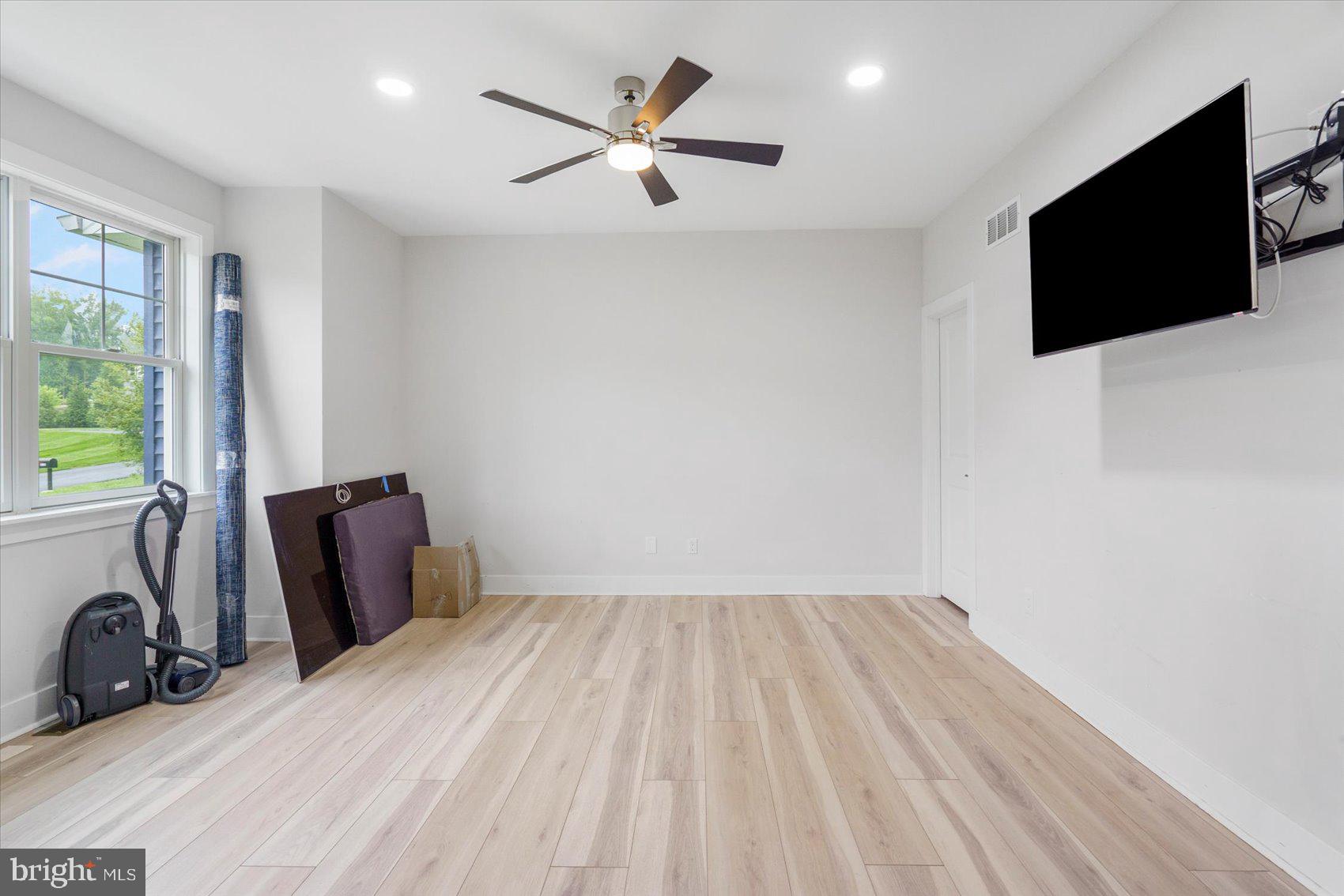 FOX CREEK FARM - Residential