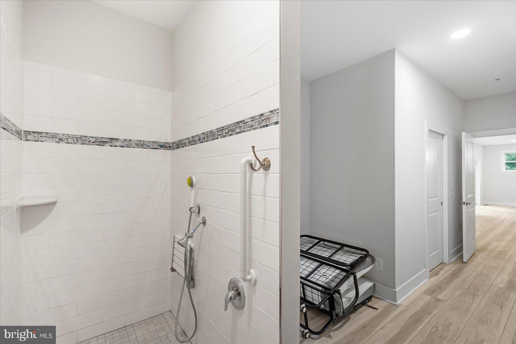 FOX CREEK FARM - Residential