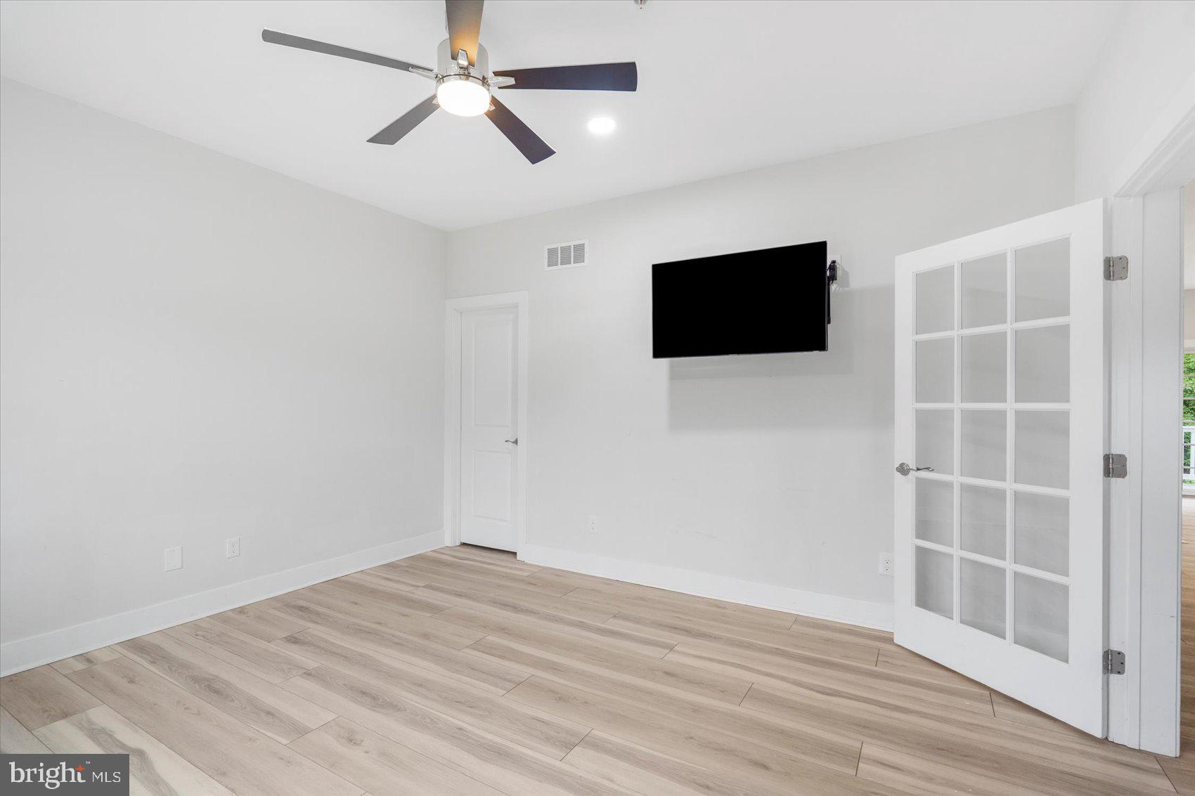 FOX CREEK FARM - Residential