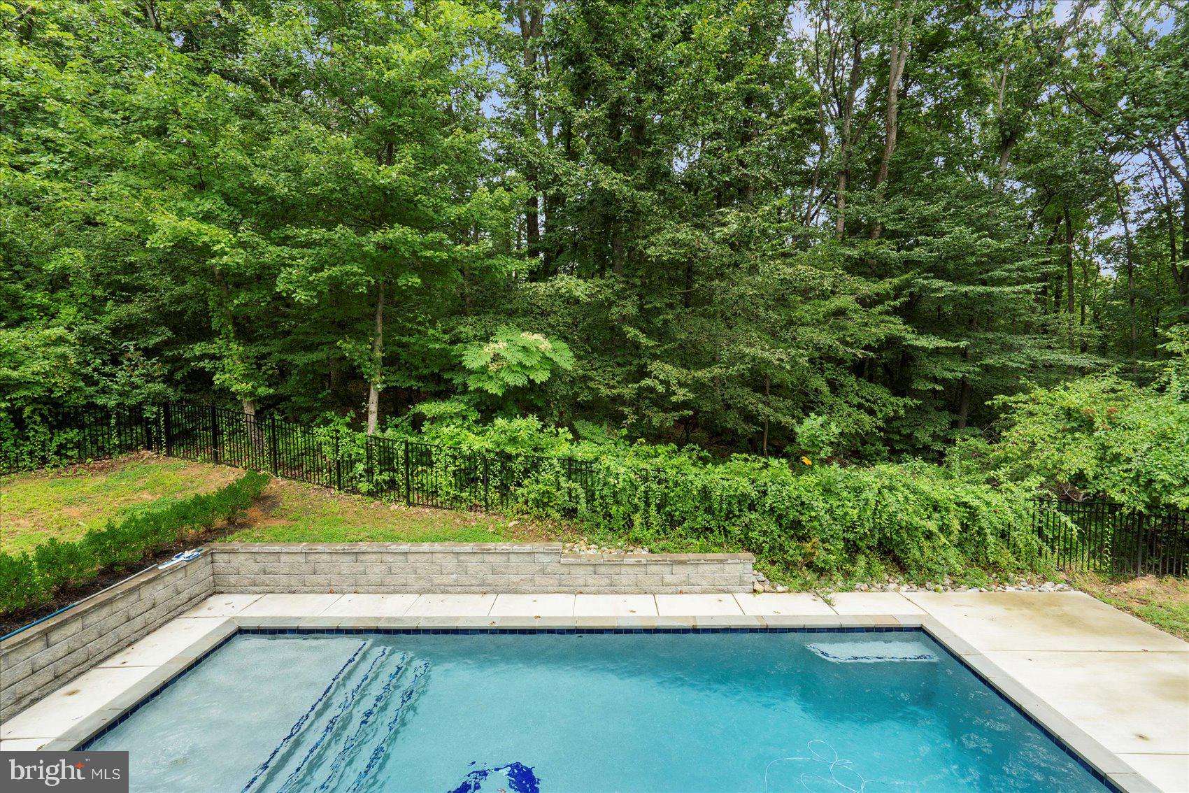 FOX CREEK FARM - Residential