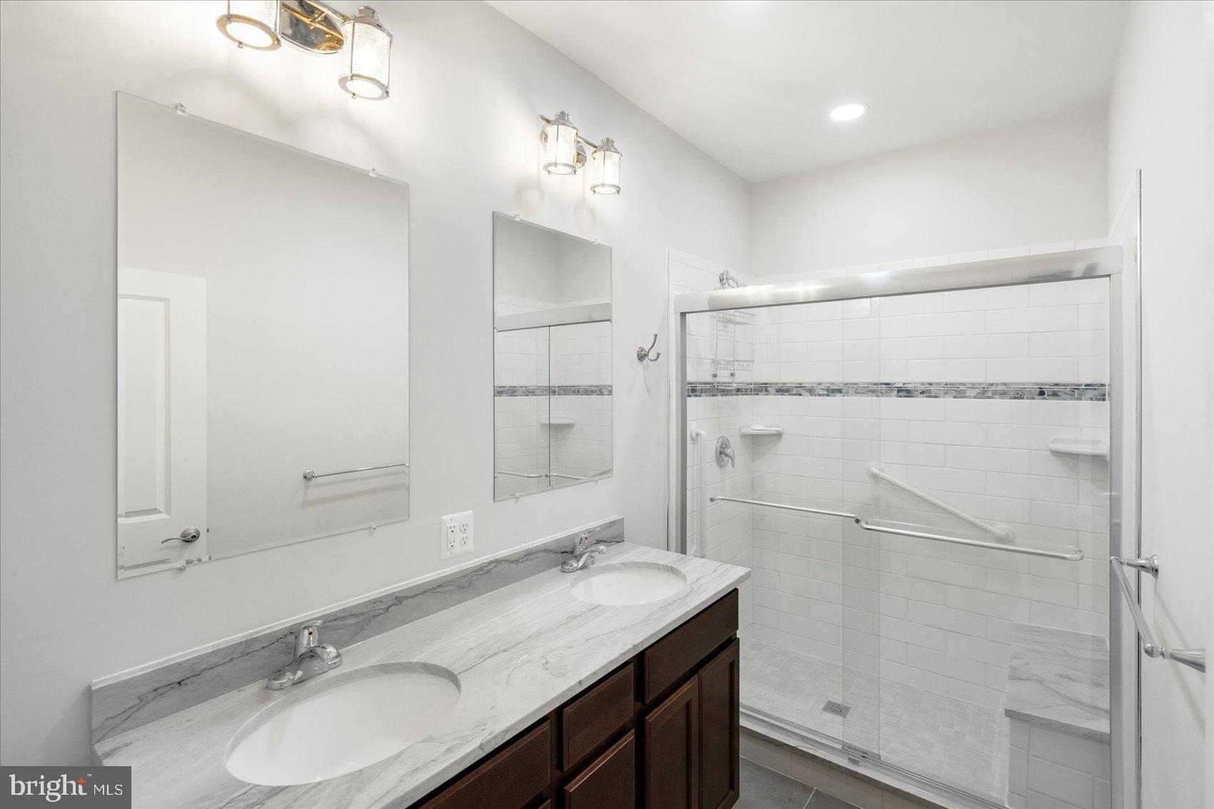 FOX CREEK FARM - Residential