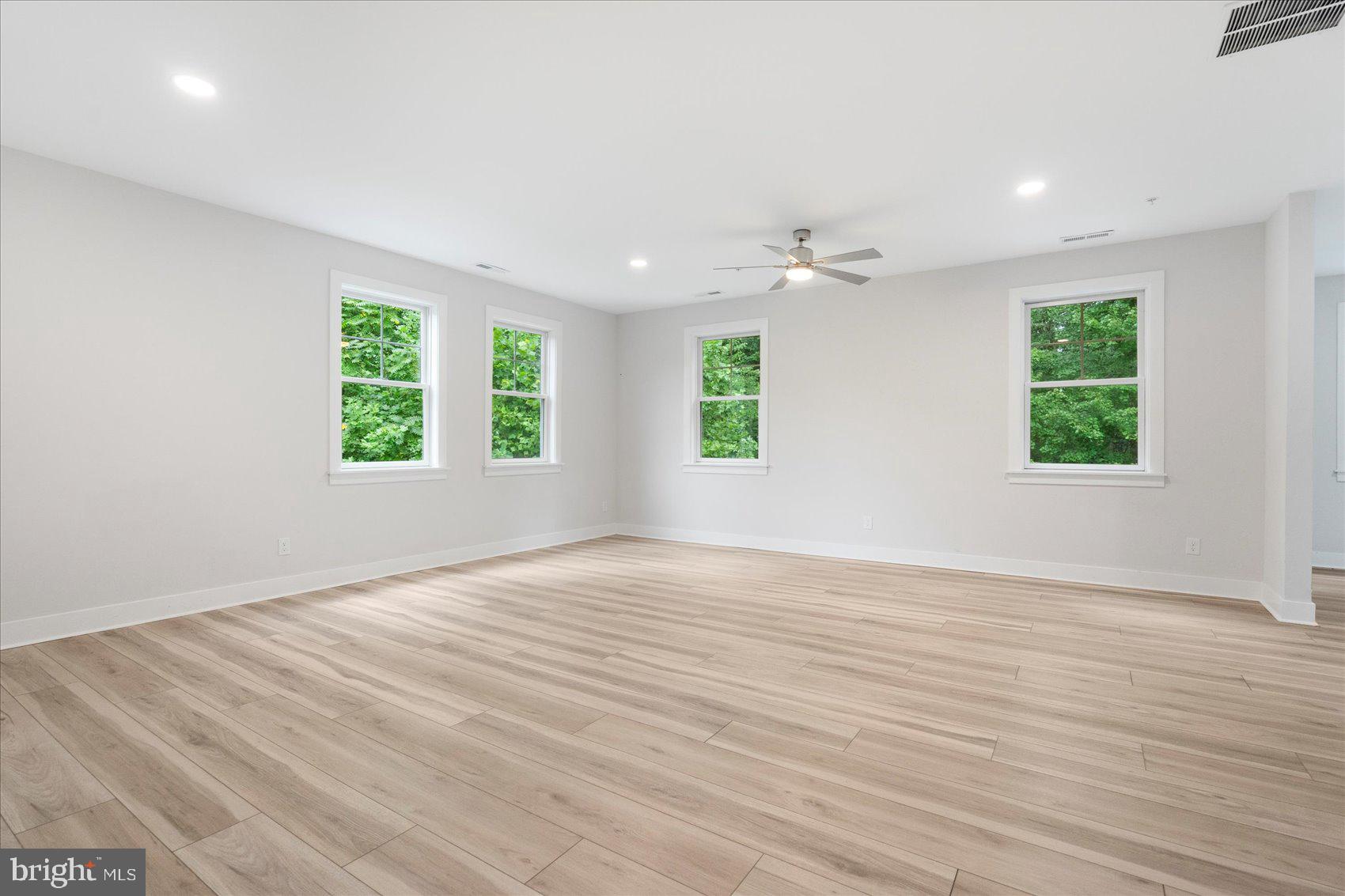 FOX CREEK FARM - Residential