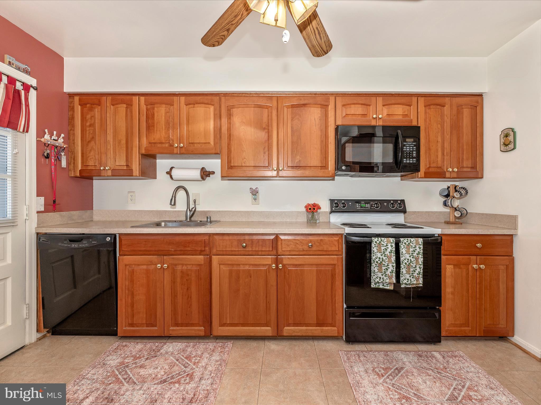 BROOKEVILLE KNOLLS - Residential