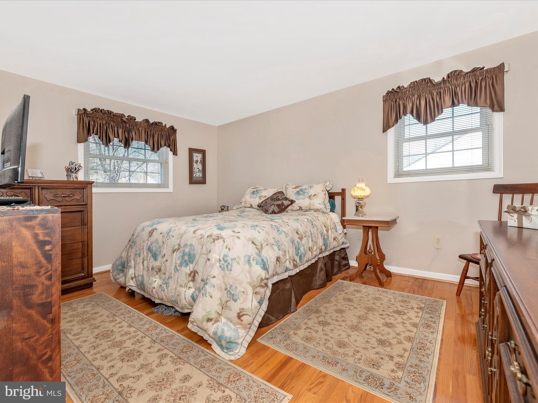 BROOKEVILLE KNOLLS - Residential