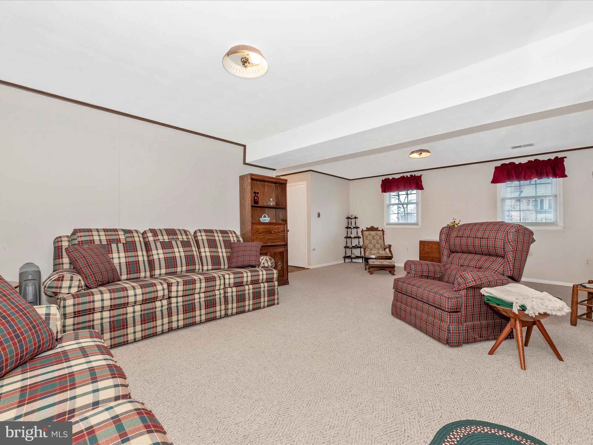 BROOKEVILLE KNOLLS - Residential