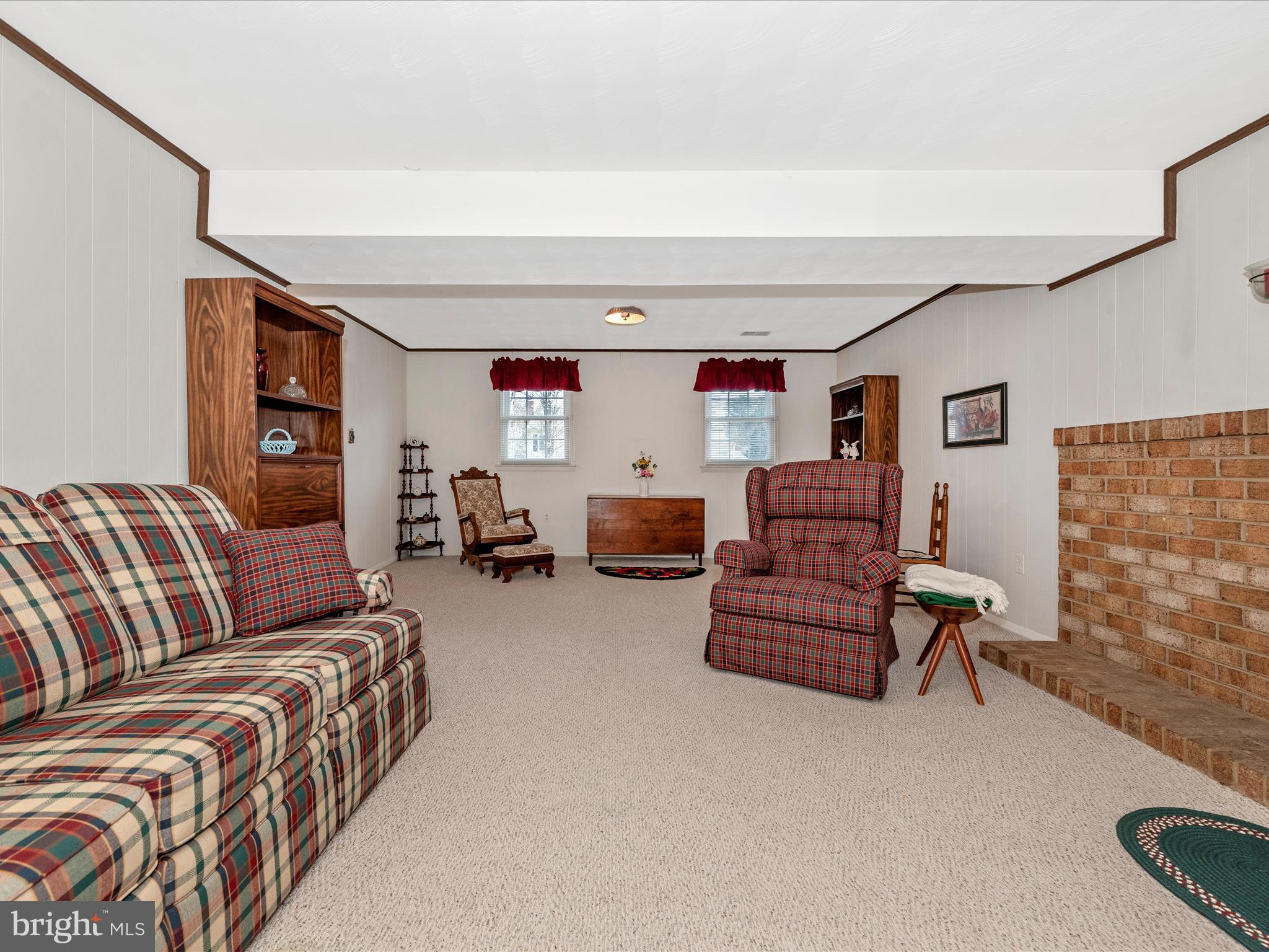 BROOKEVILLE KNOLLS - Residential