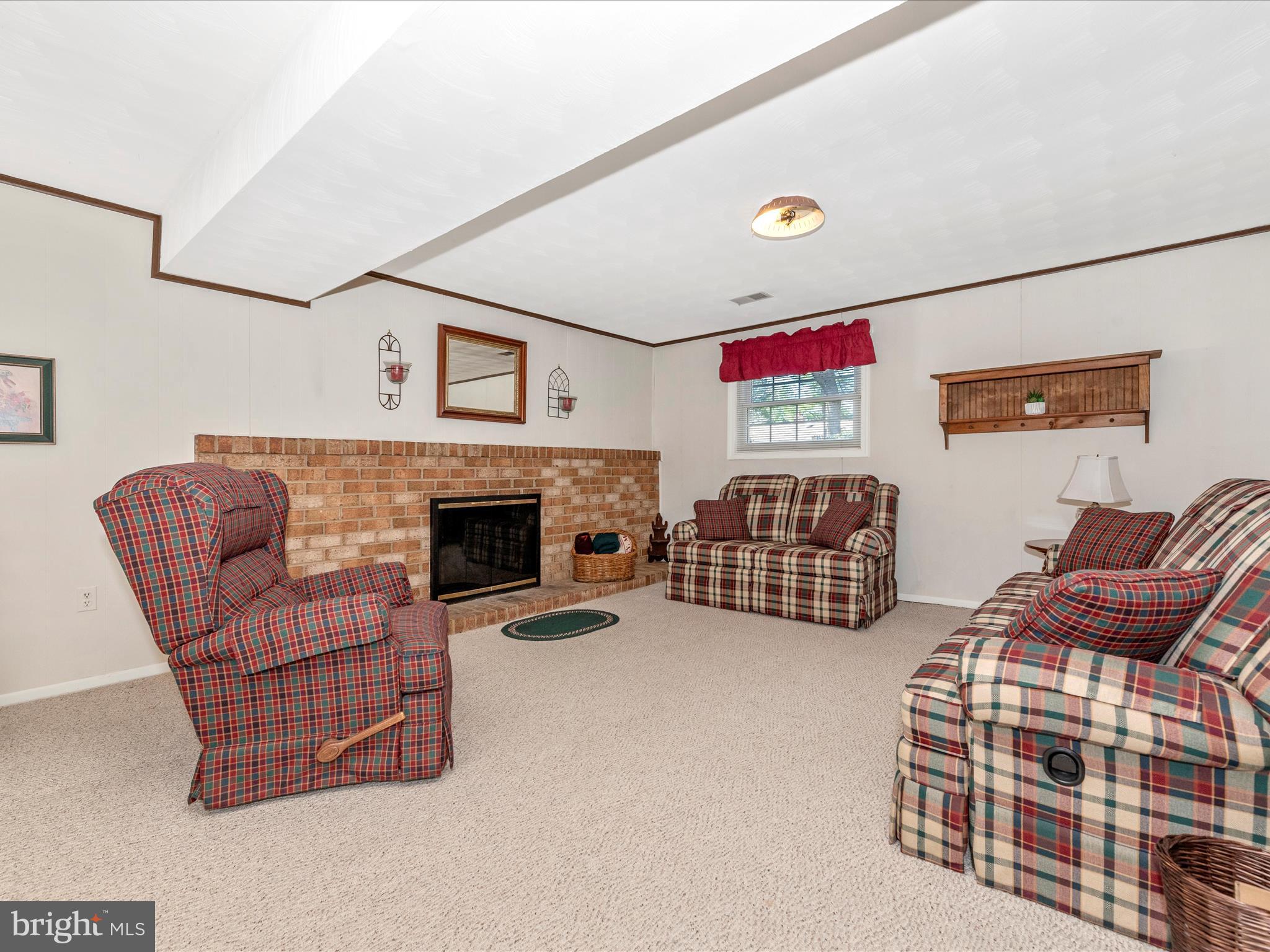 BROOKEVILLE KNOLLS - Residential