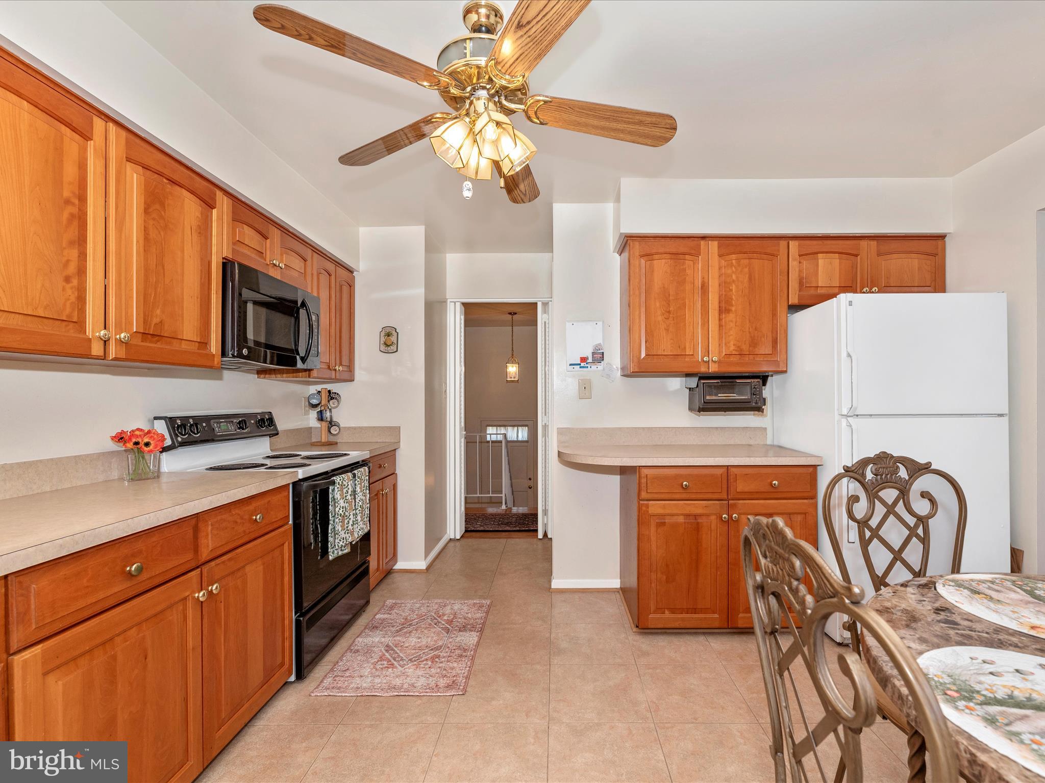 BROOKEVILLE KNOLLS - Residential