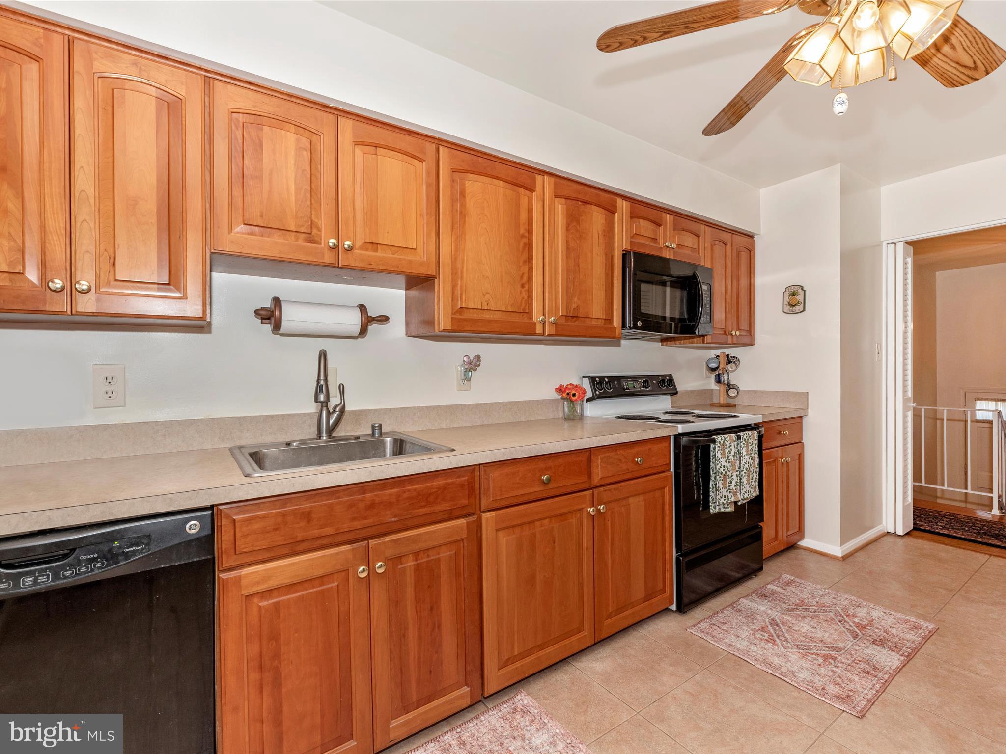 BROOKEVILLE KNOLLS - Residential