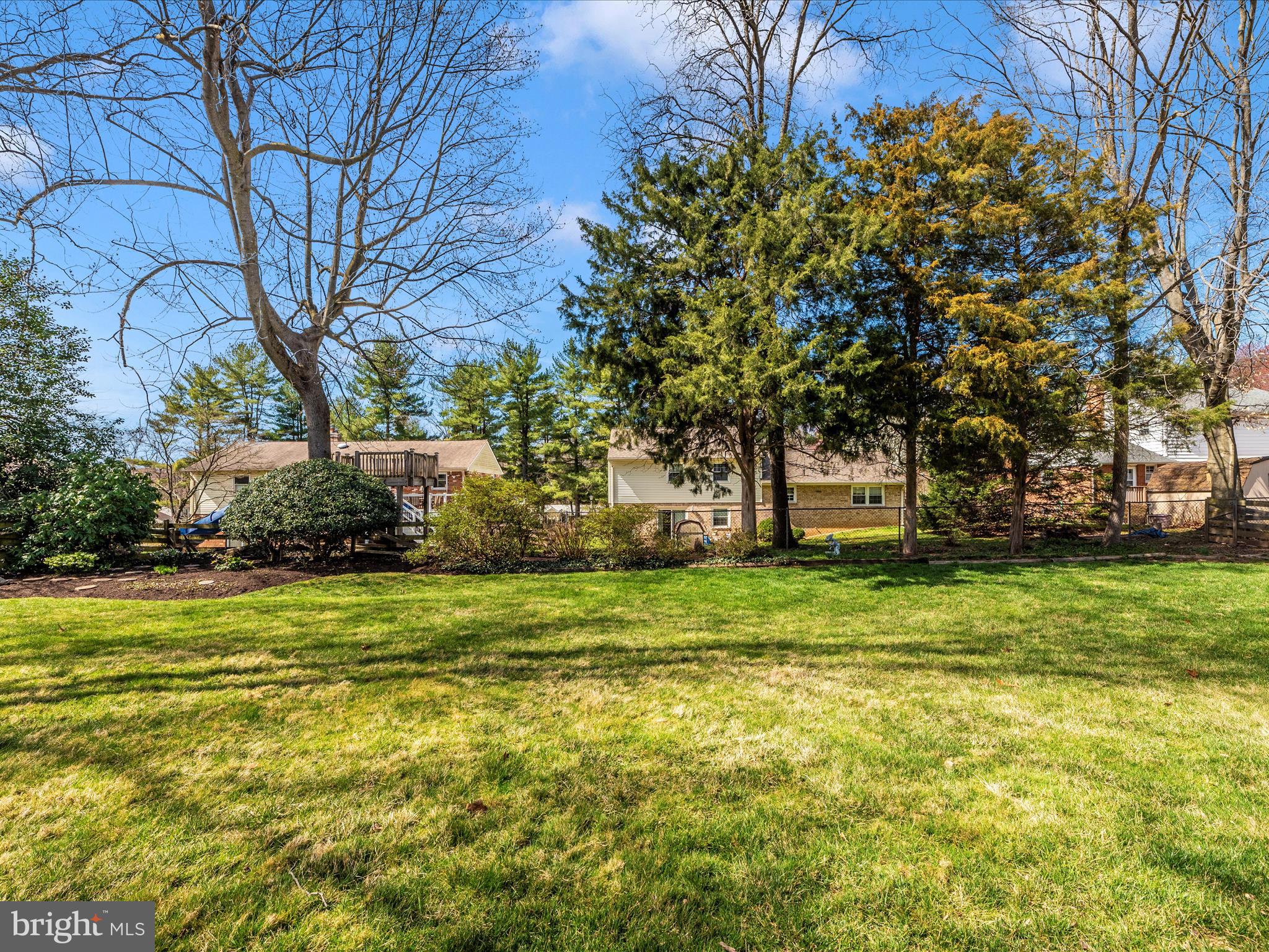 BROOKEVILLE KNOLLS - Residential
