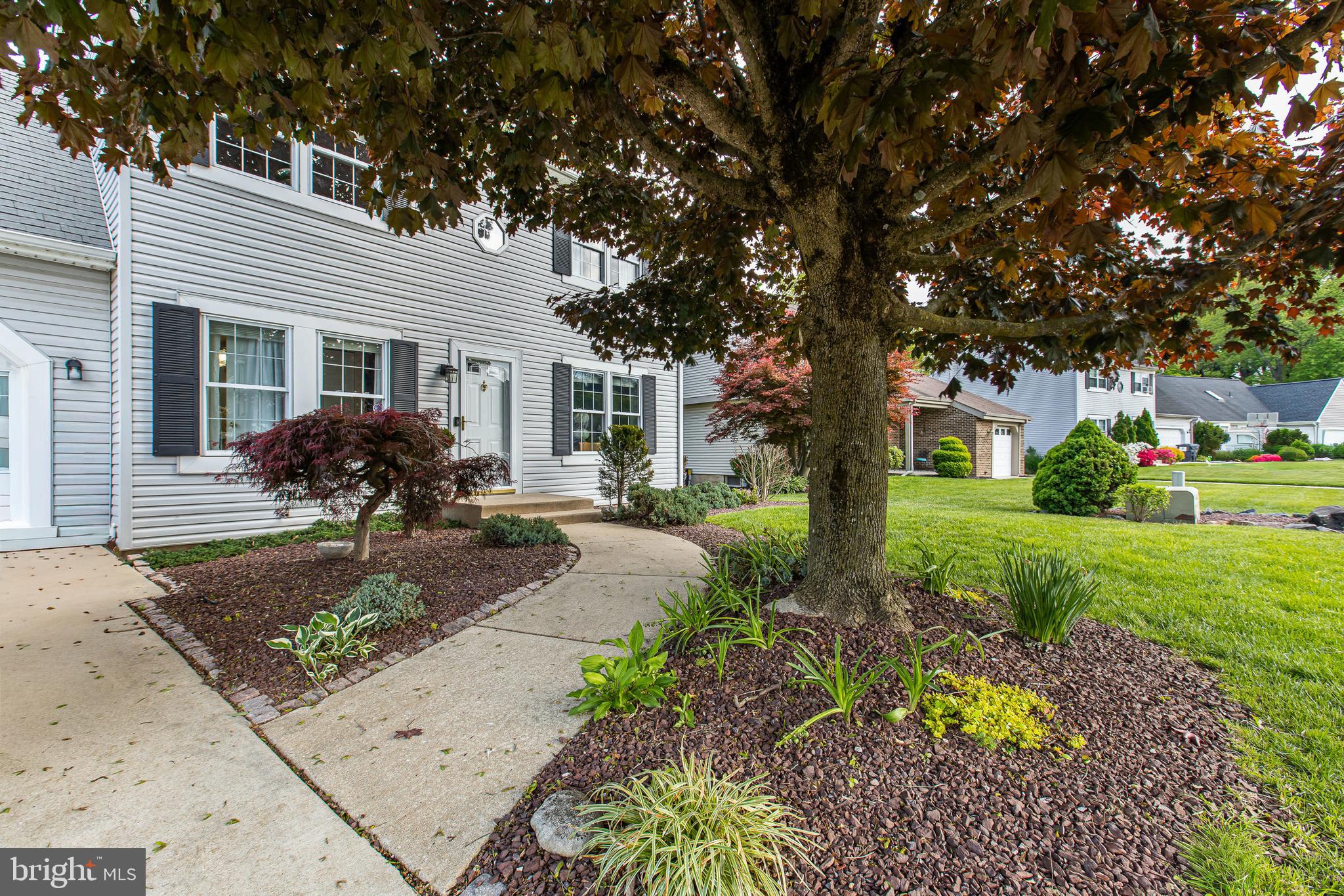 1909 E ZABENKO DRIVE