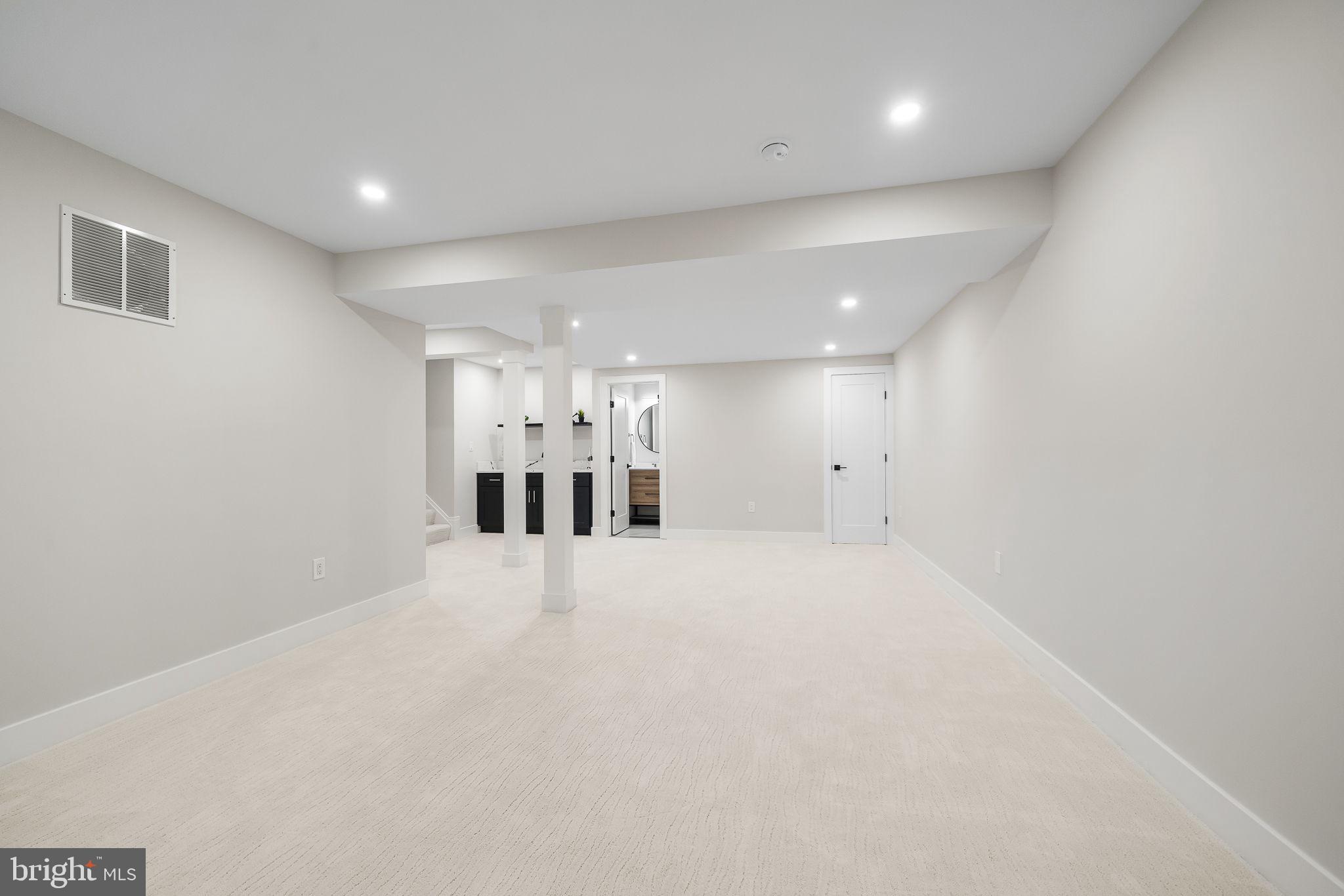 BLAIR WOODS - Residential