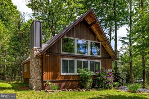 Homes For Sale - 214 Coach Road<br/> TOBYHANNA, PA 18466